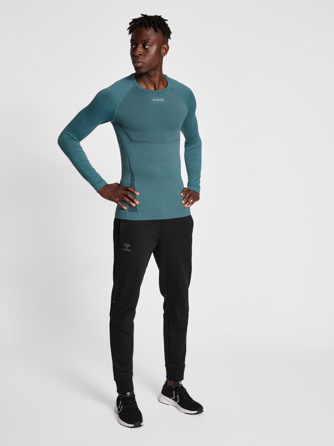 hmlTE MIKE SEAMLESS T-SHIRT L/S