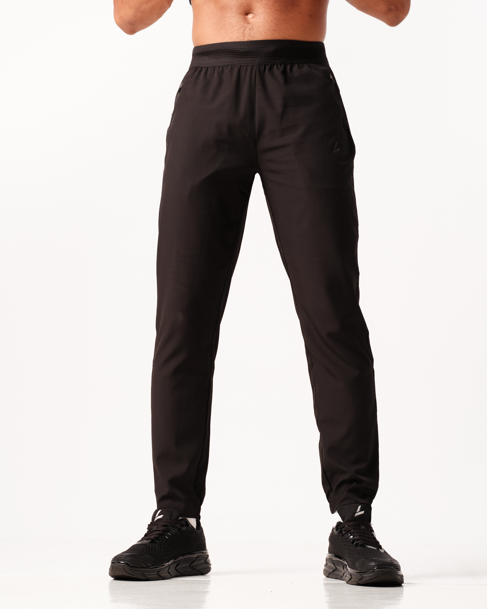 LEVITY Mobility Joggers M Black