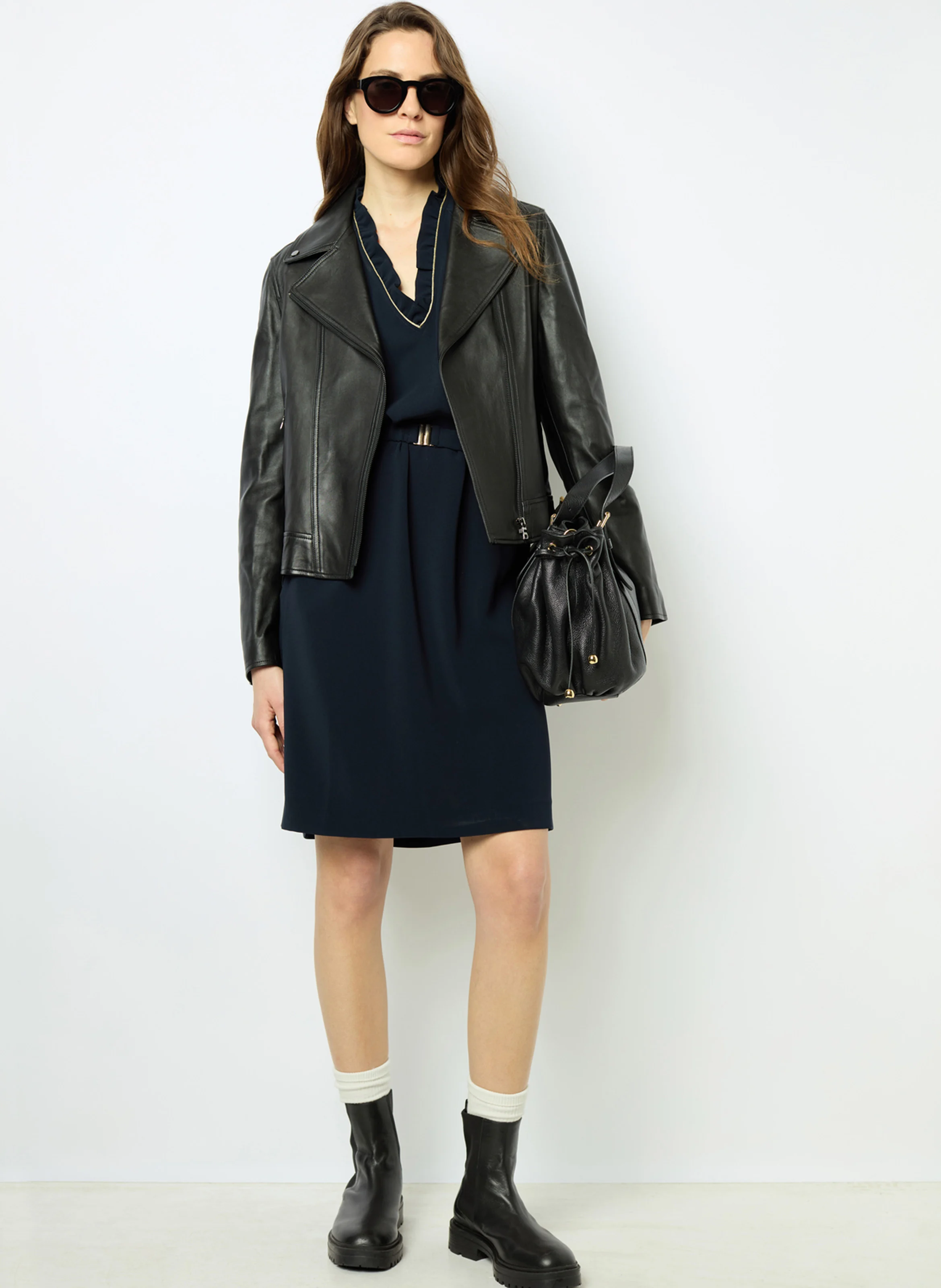 SIENNA - Robe courte droite à col V | Bleu