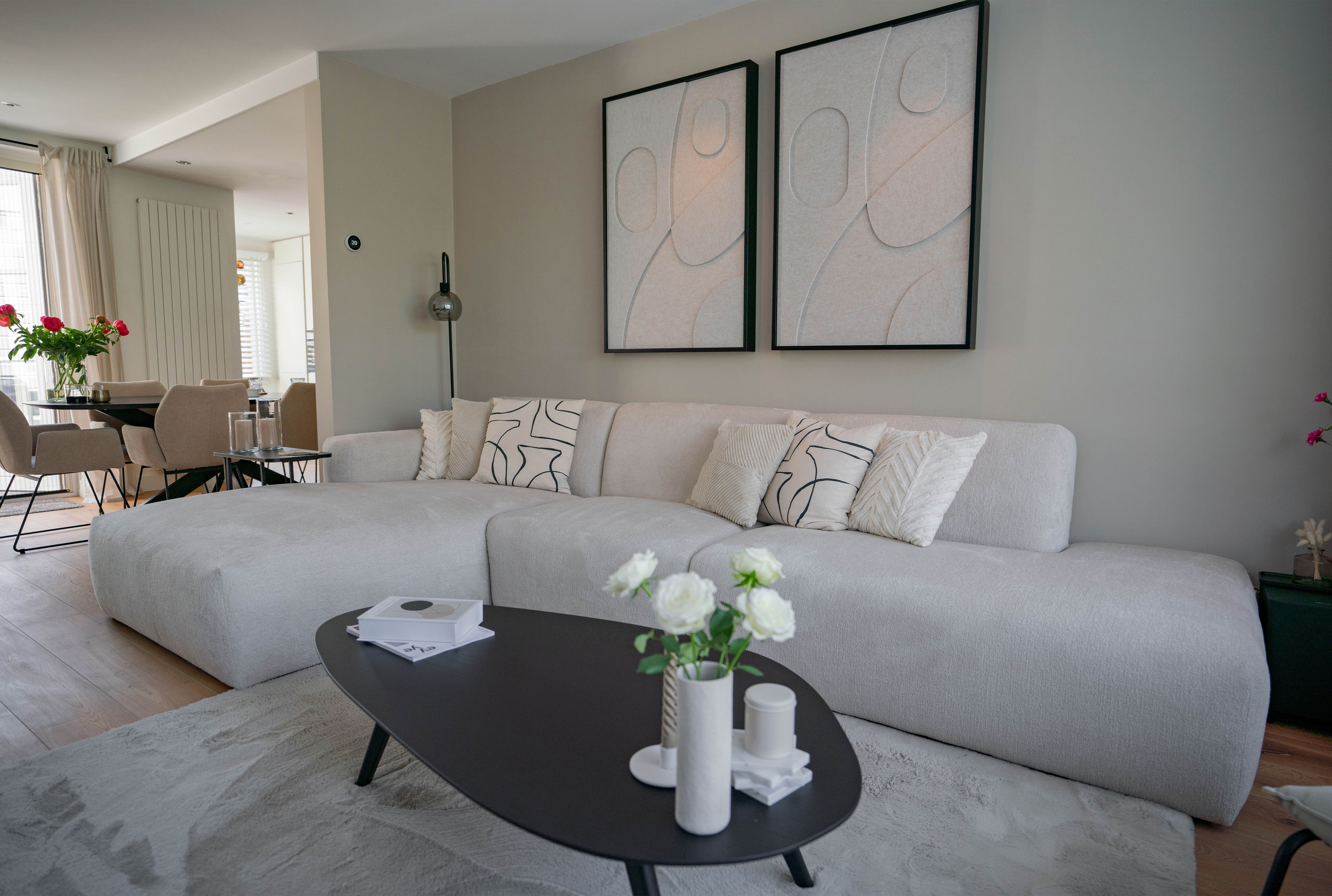 Loungebank Elore