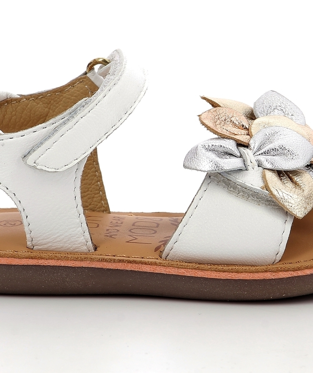 MOD8SANDALES EN CUIR CLOKNOT BLANCHES