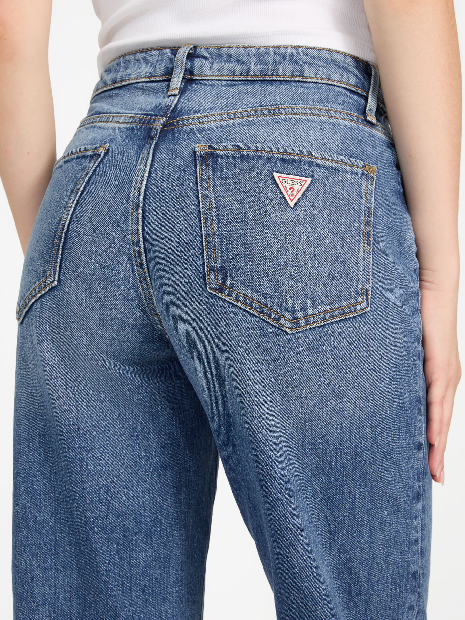 Calça jeans reta de cintura alta ecológica