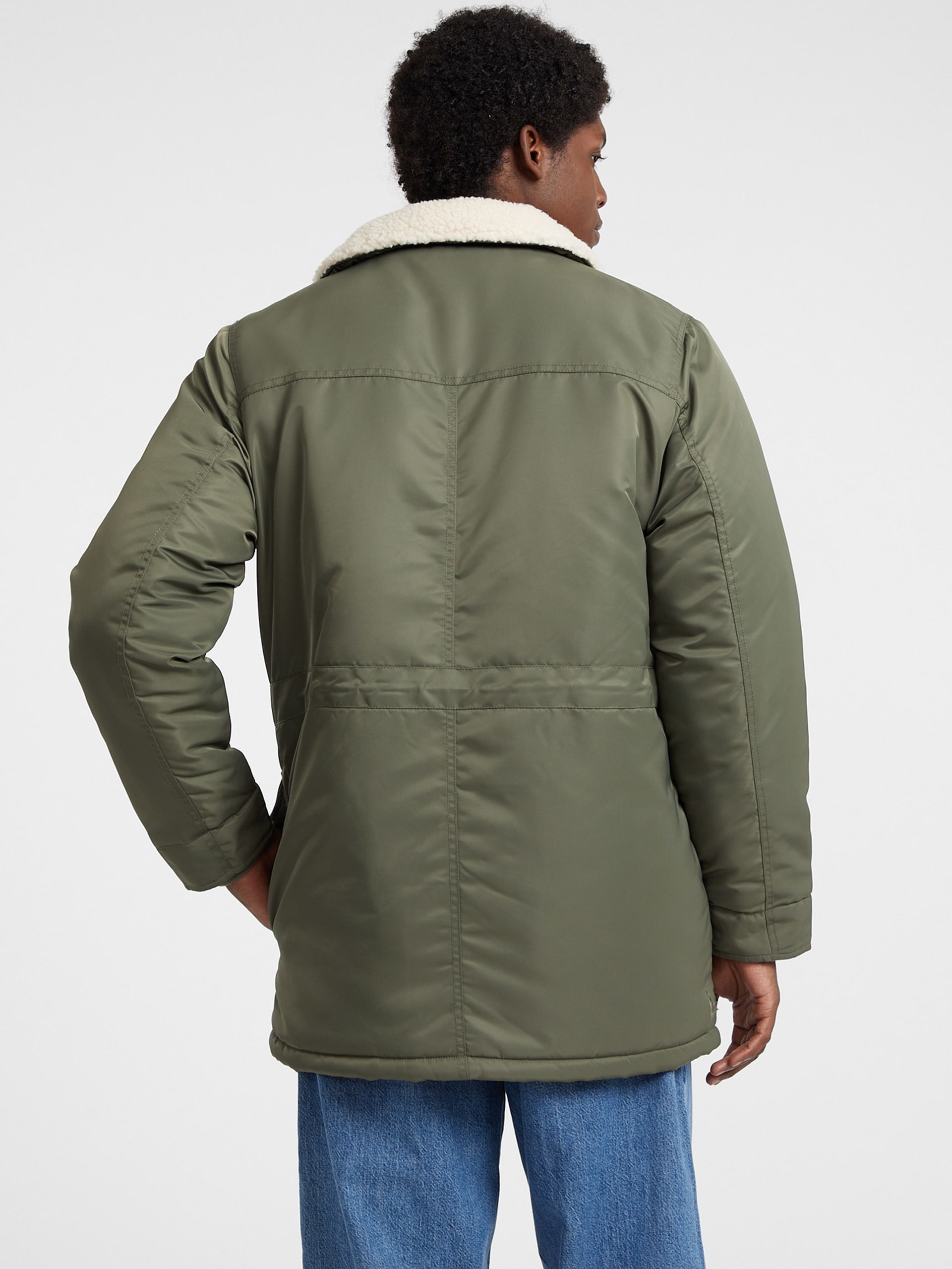 Parka com capuz em nylon