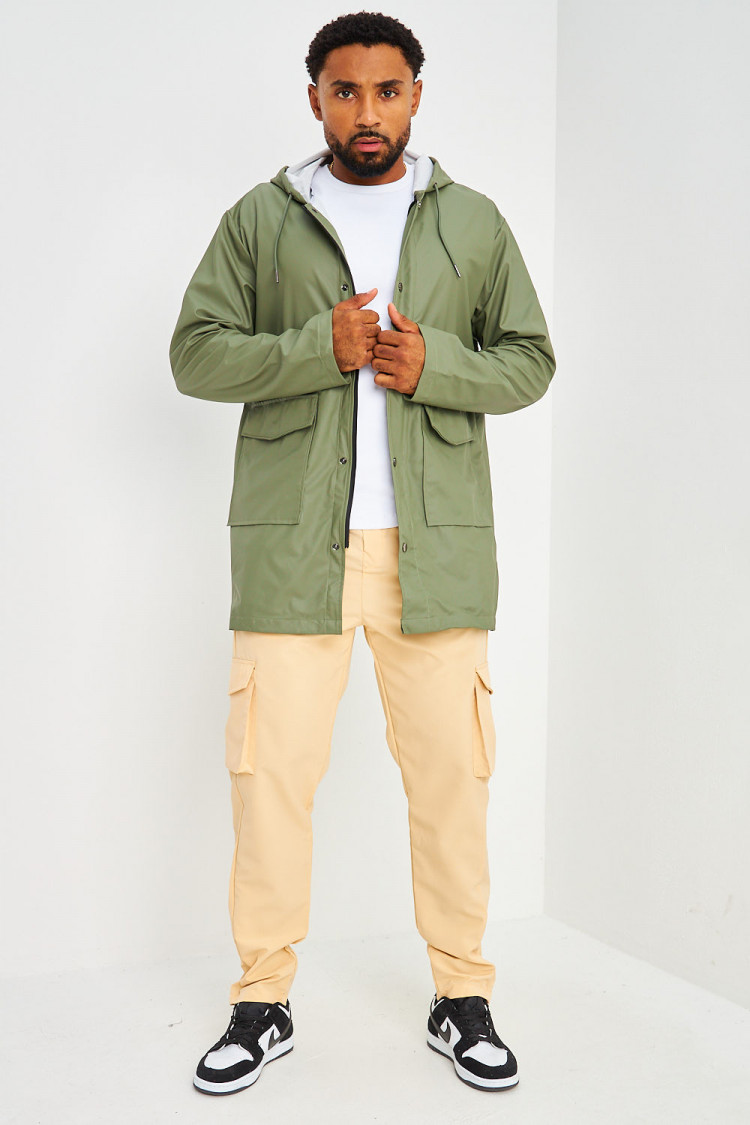 Veste mi-longue kaki à capuche en simili cuir mat