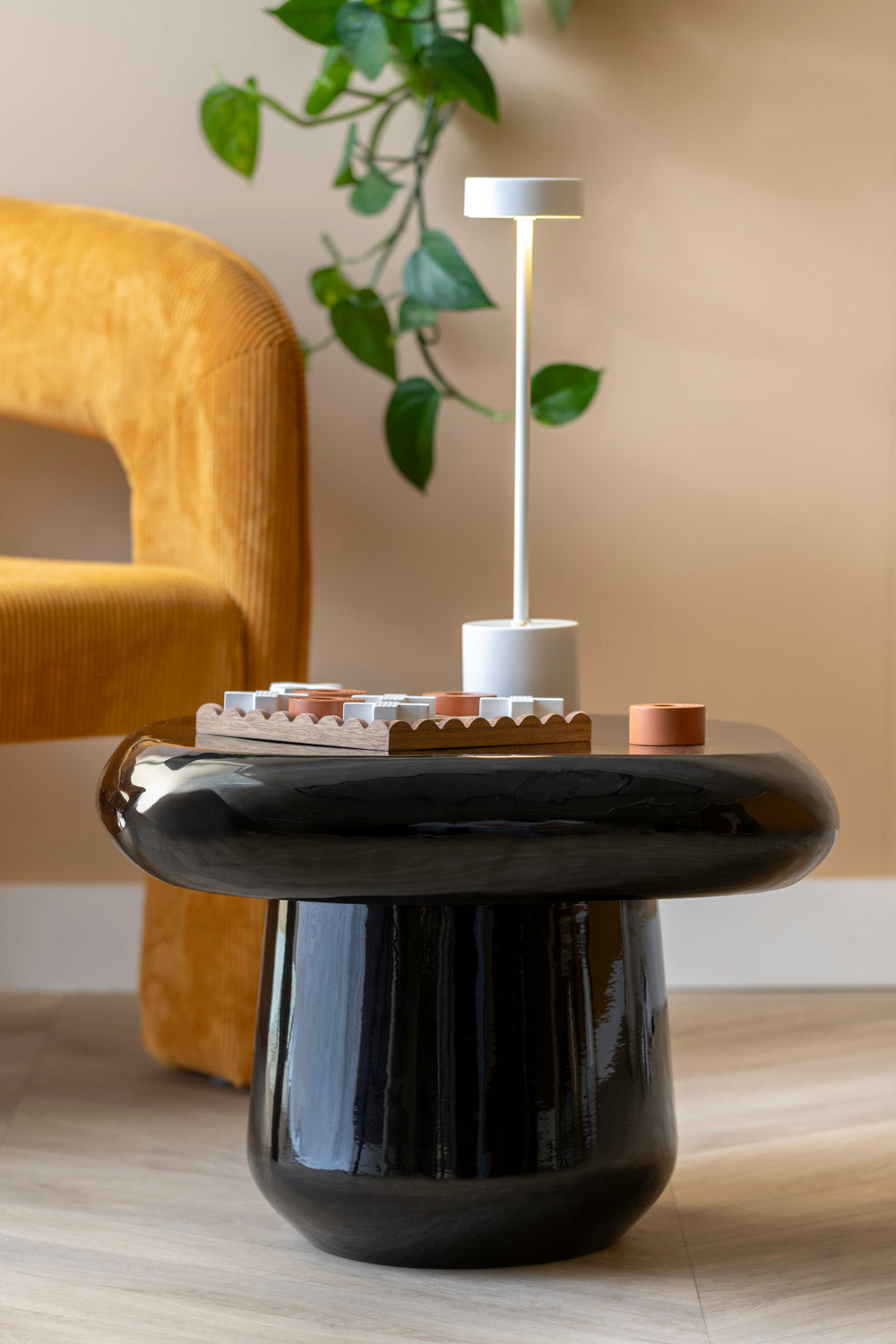 Leitmotiv - Side Table Roca