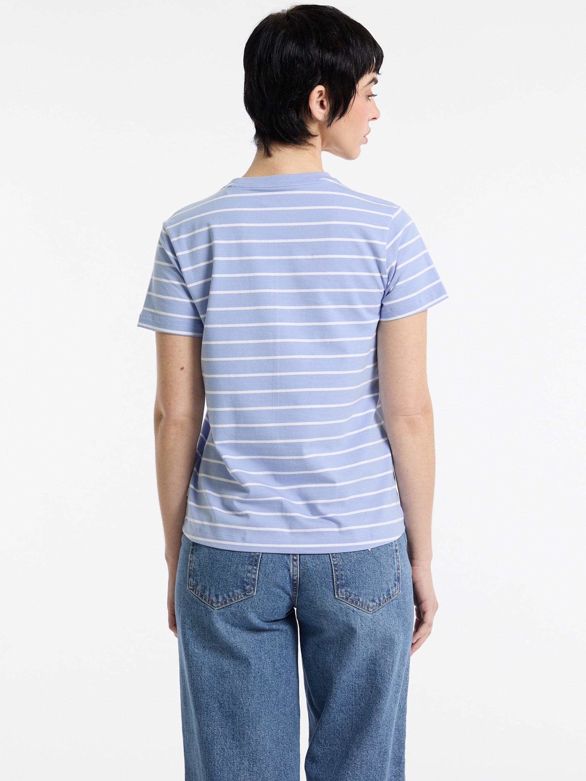 Camiseta listrada clássica com logo bordado