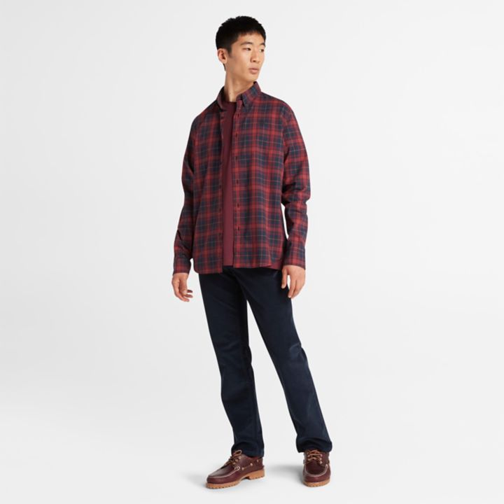 Camisa xadrez de popeline elástica para homem na cor bordô.