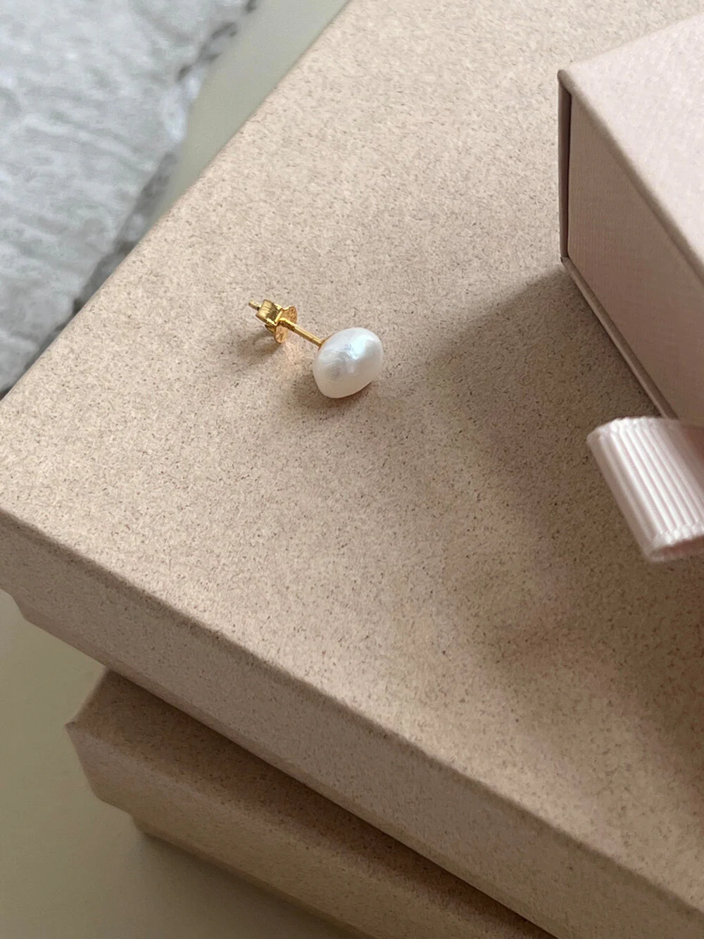 Sorelle Jewellery  Drop ørestik - forgyldt
