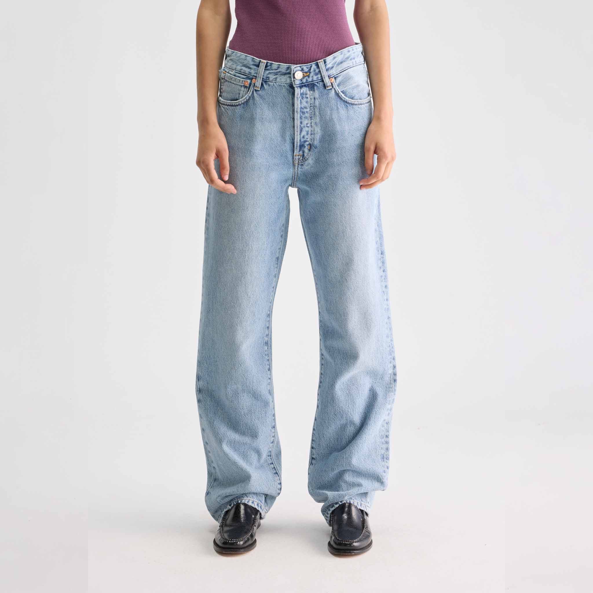 Adult Jeans 35/Katy LT Blue Bleach