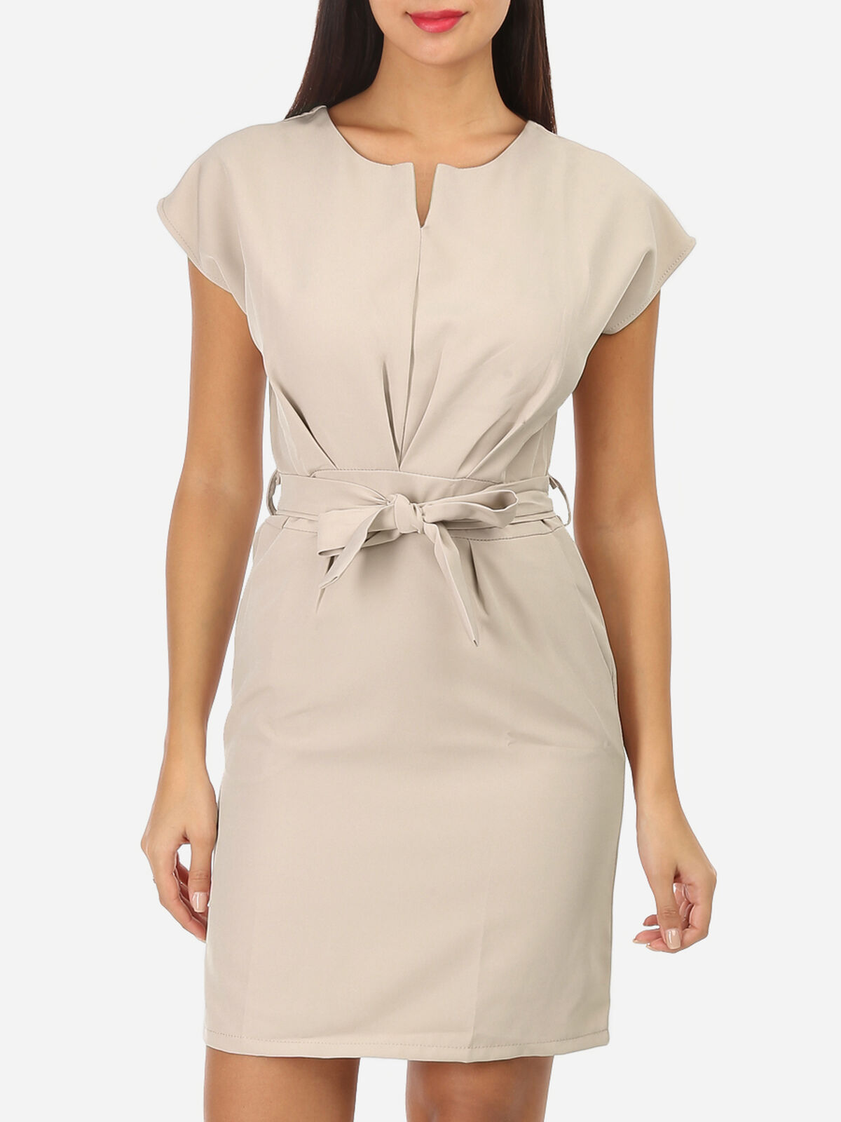 Robe ceinturée à nouer et col fendu- Beige