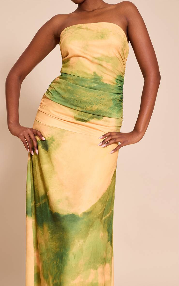 Vert Robe Longue Bustier À Imprimé Abstrait Avec Détails Froncés