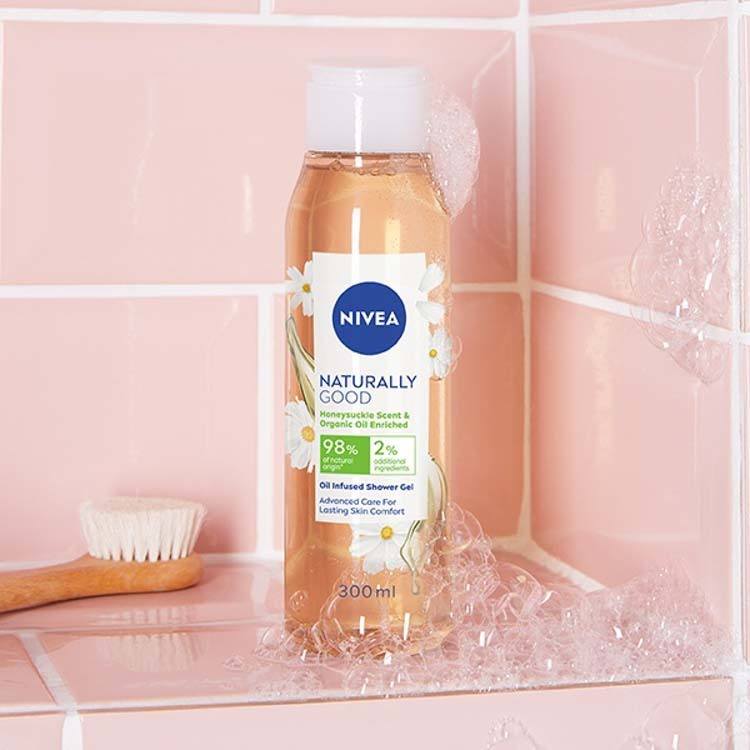 NIVEA Naturally Good Honeysuckle Oil Infused Shower Gel 300ml