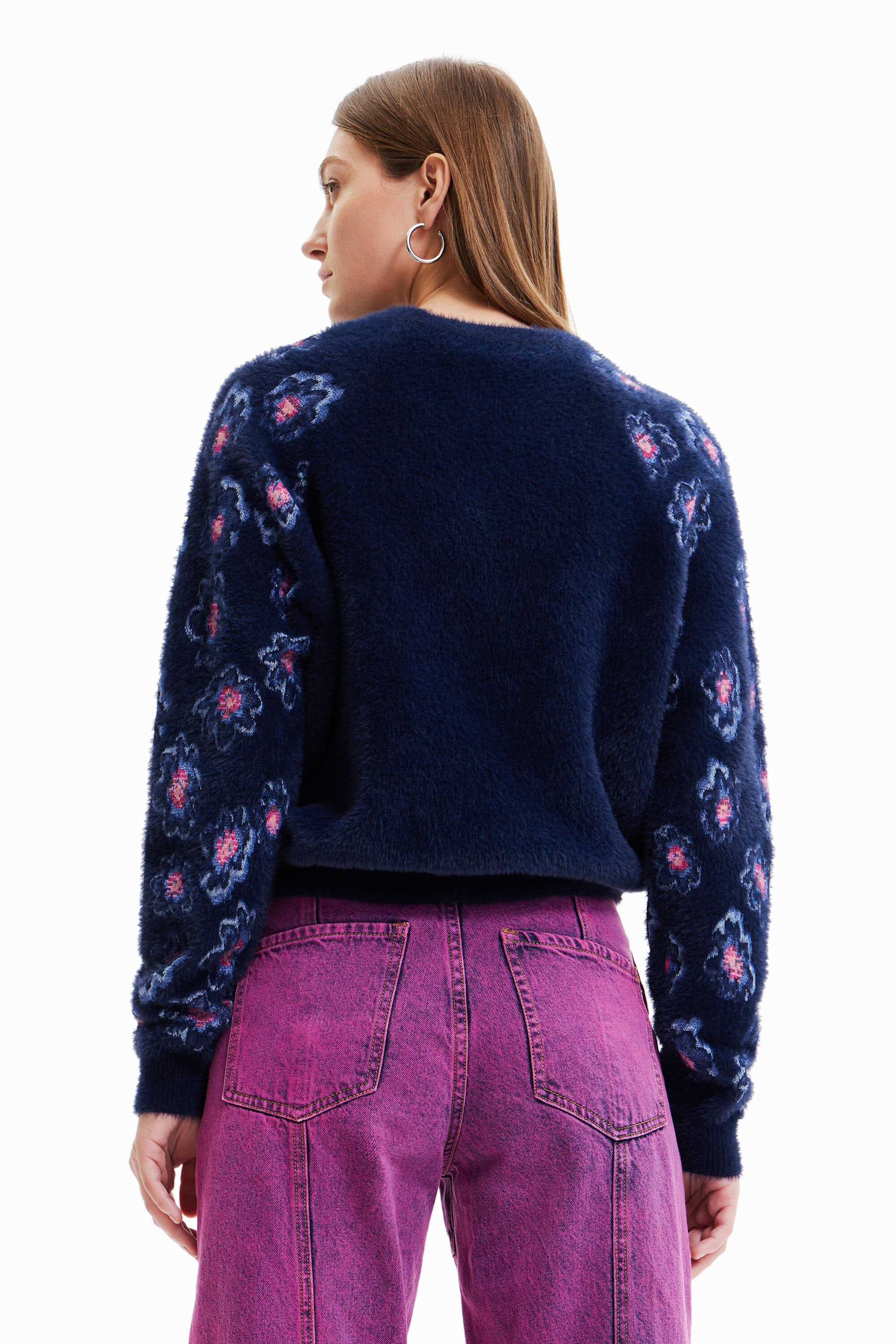 Pull effet fourrure fleurs