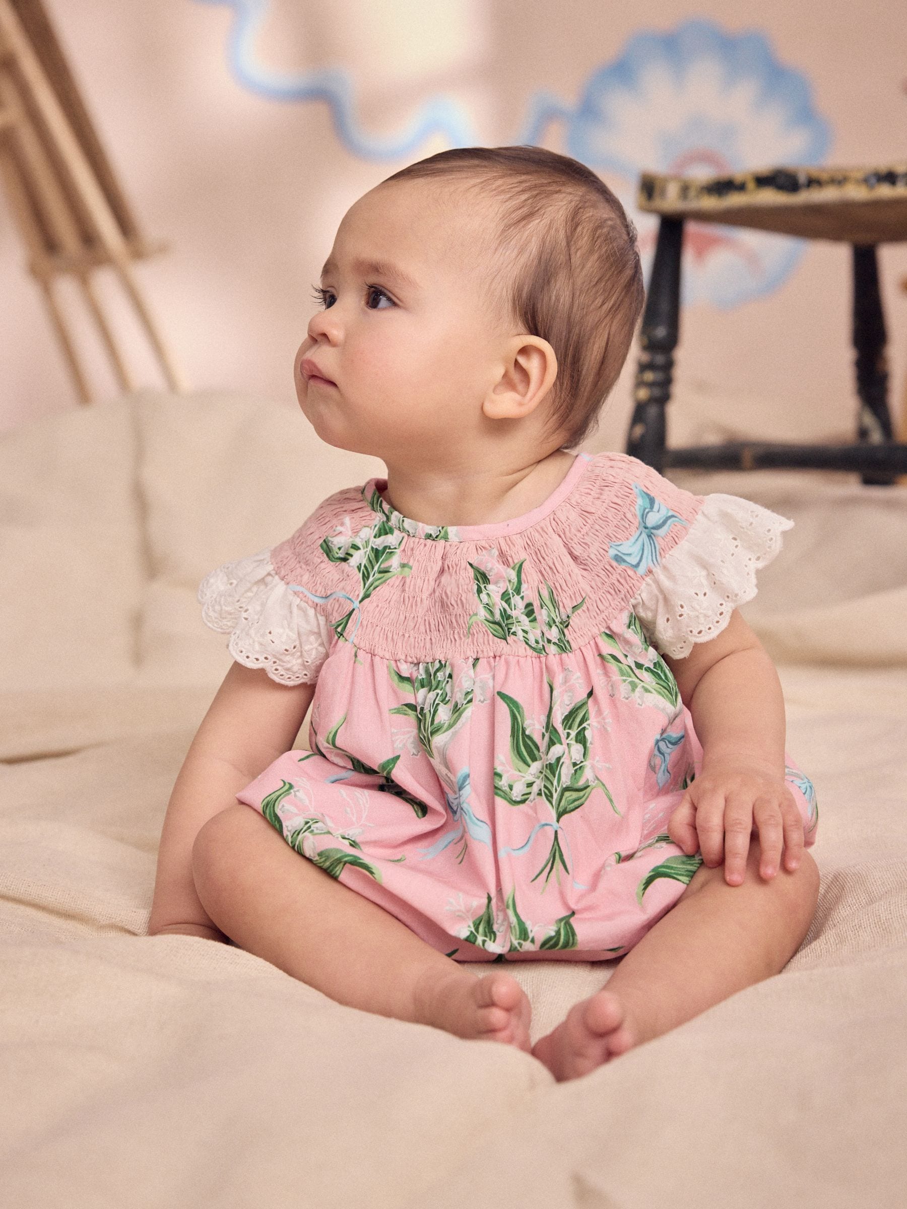 Roze bloemen - Cath Kidston 100% katoenen babyrompertje met print en broderie