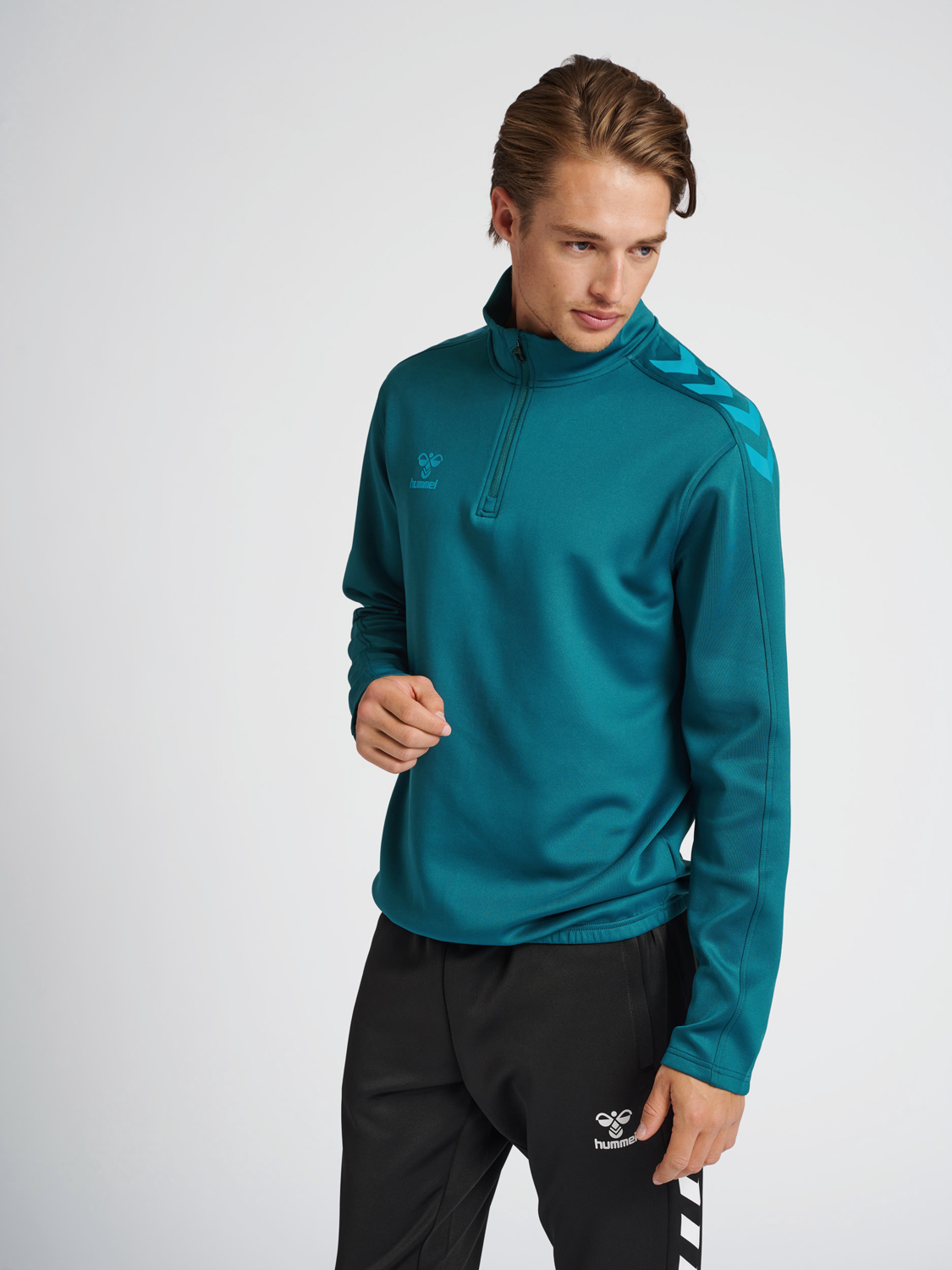 hmlCORE XK HALF ZIP POLY SWEAT