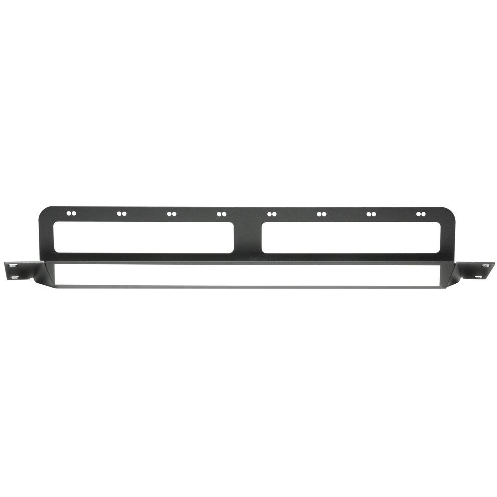 Adam Hall 872230 gekanteld rackpaneel met 8 D-type aansluitingen