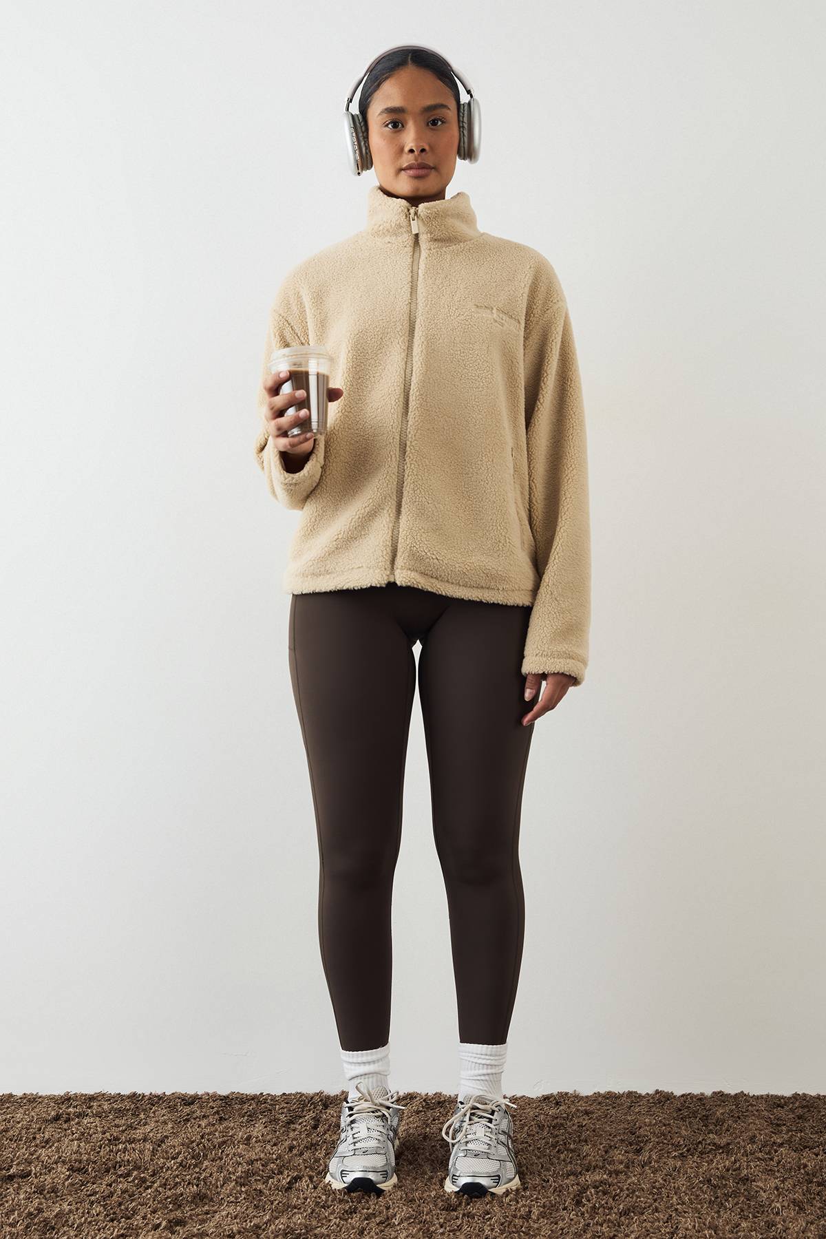 Veste DSGN Studio Borg à Col Cheminée et Fermeture Zippée