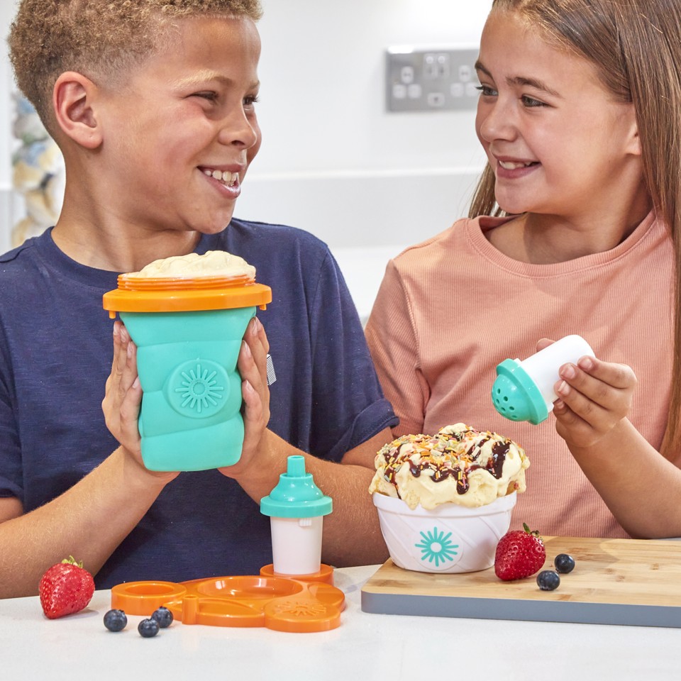 CHILLFACTOR - ICE CREAM MAKER (07668)