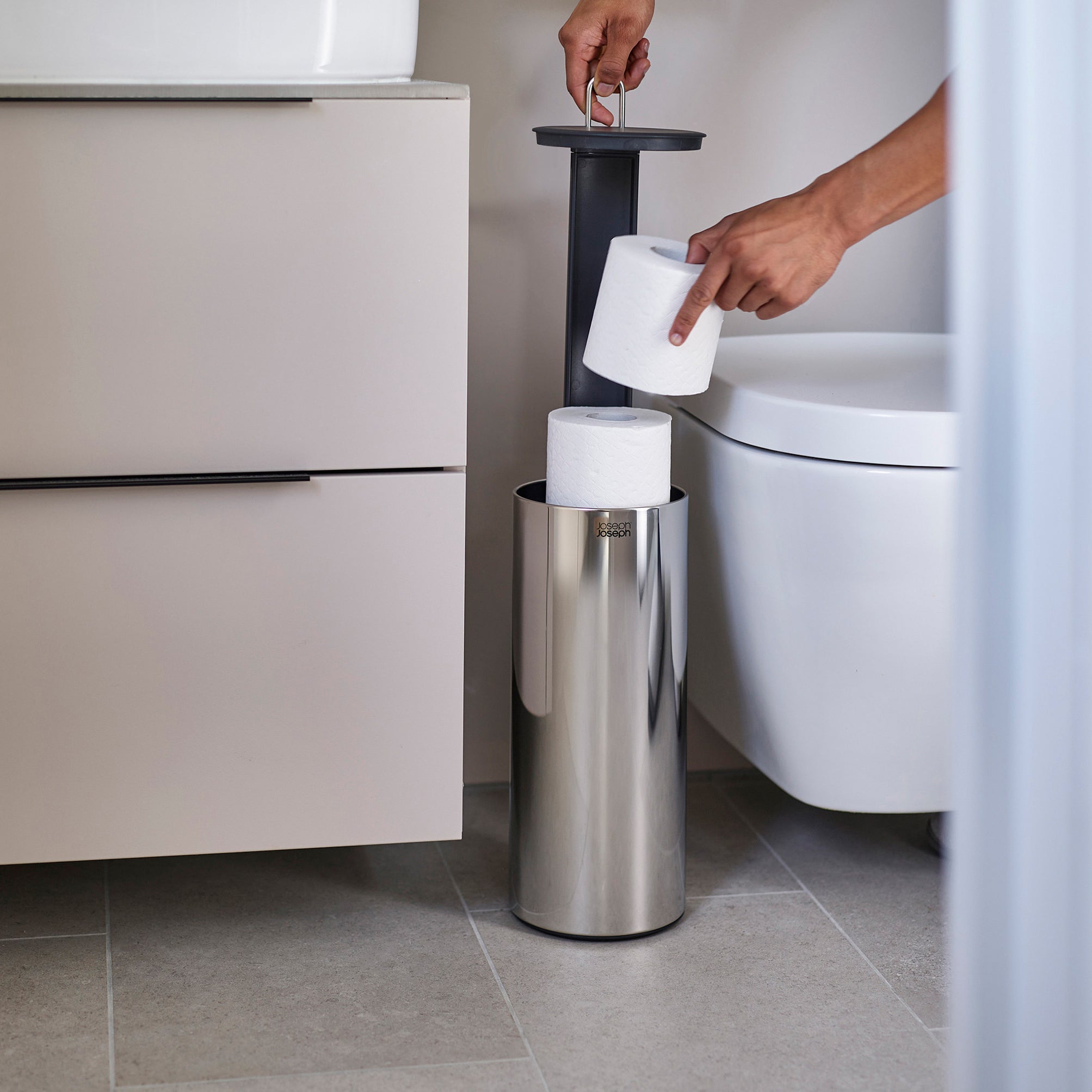 Joseph Joseph Easystore Luxe Reserverolhouder