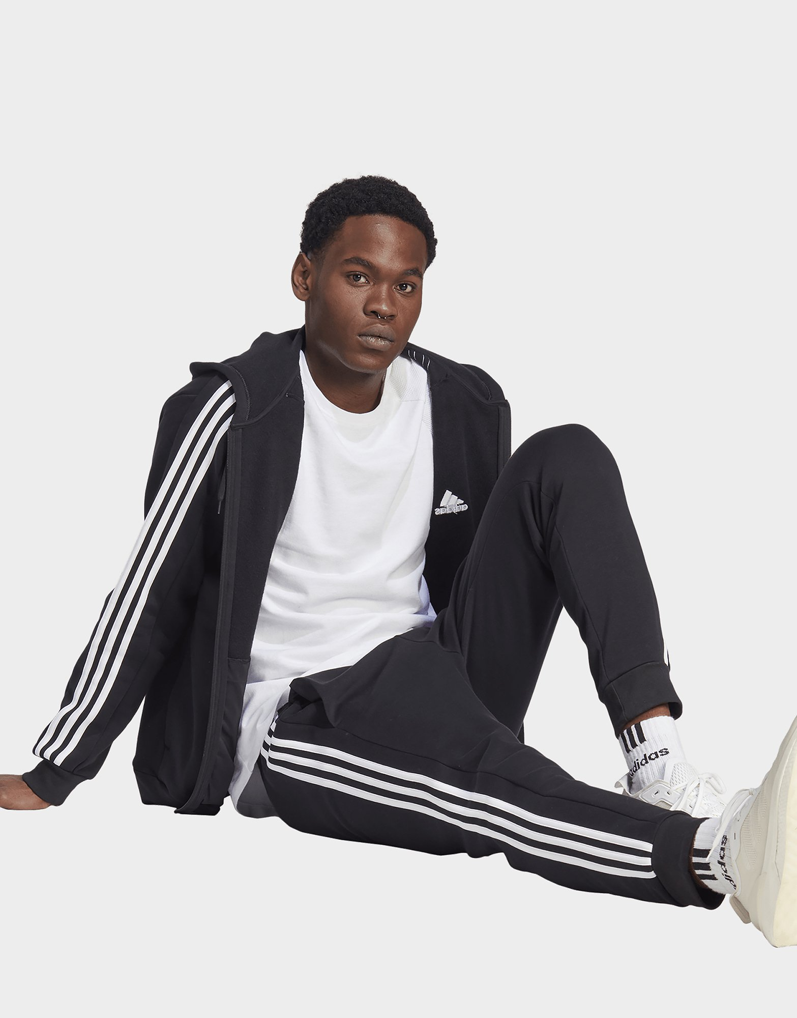 adidas Veste à capuche entièrement zippée molleton 3 bandes Essentials