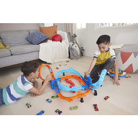 Hot Wheels Ultra Hots Blast