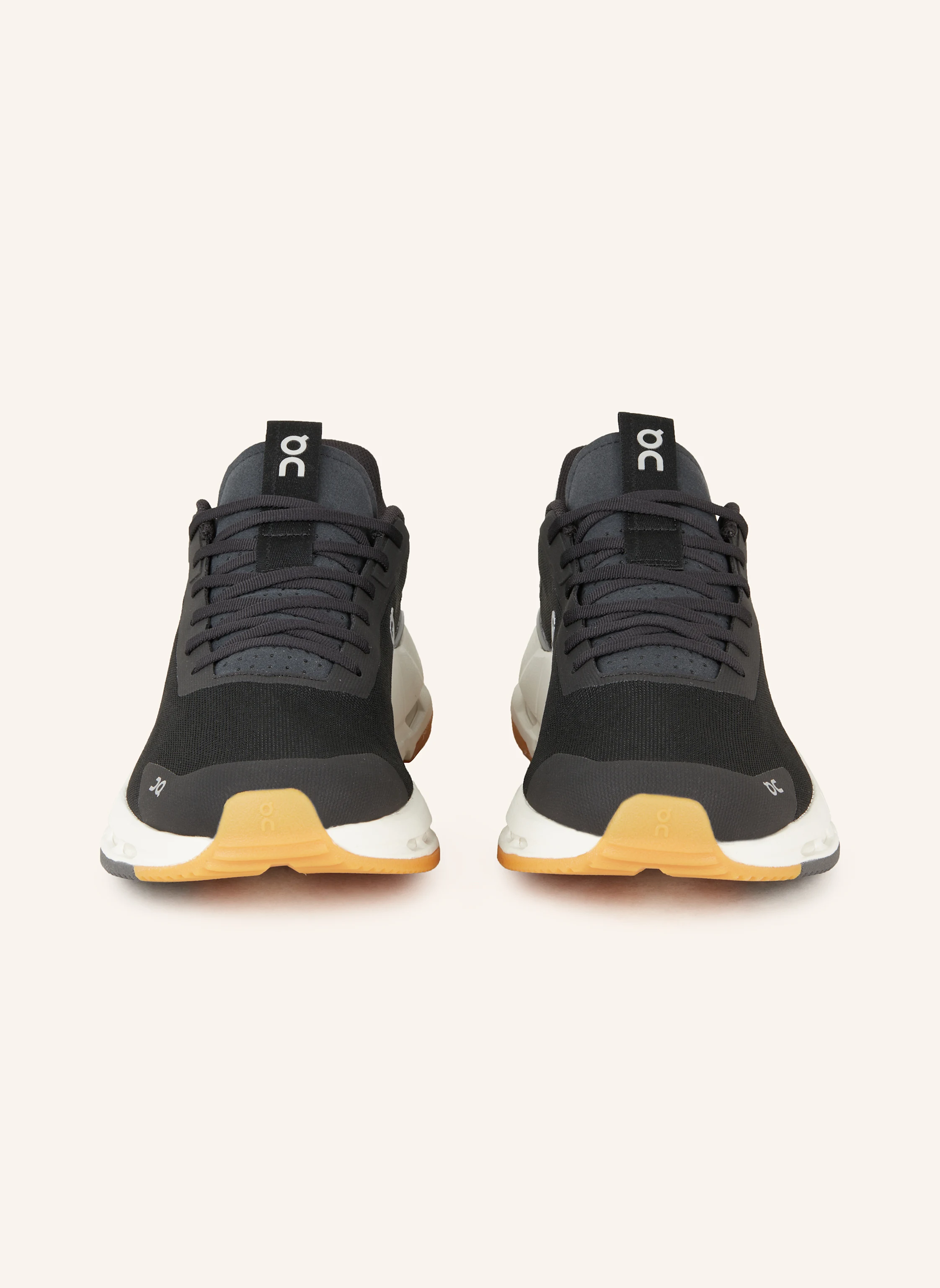 On Sneaker CLOUDNOVA FORM 2
