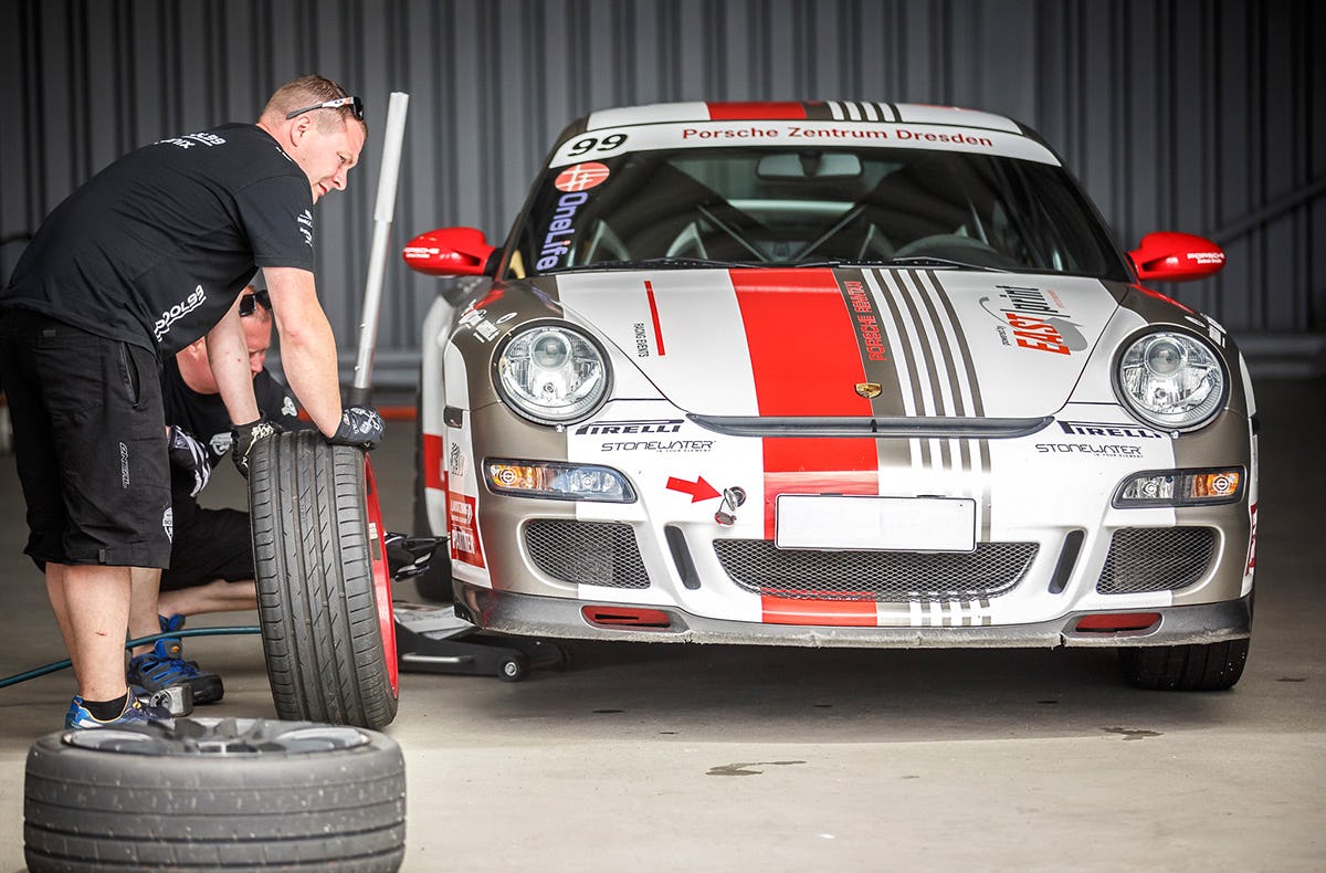 Renntaxi fahren in Oschersleben als Geschenk I mydays