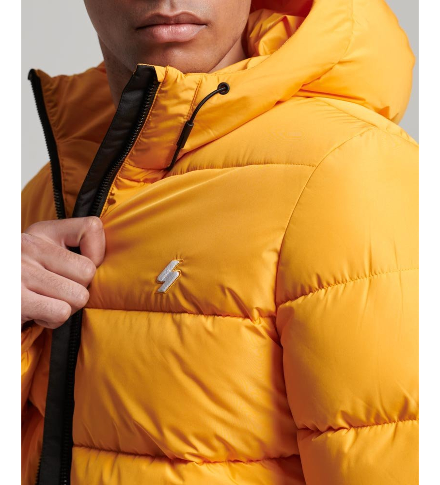 Jaqueta com capuz acolchoada Superdry Sports, amarela