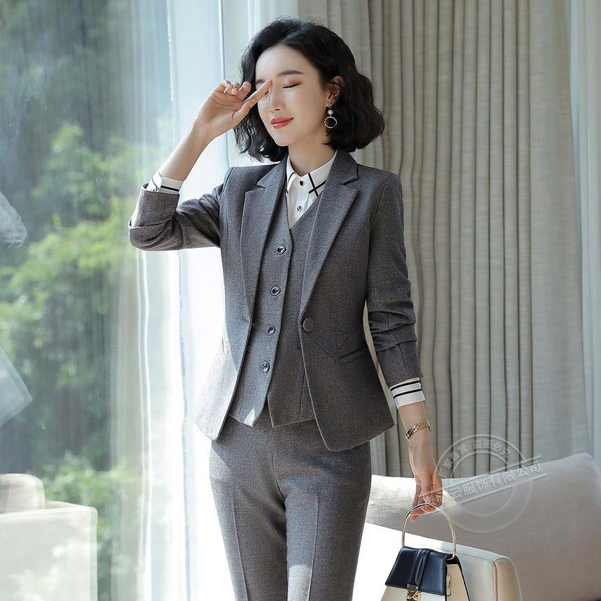 Skyheart - Blazer met één knoop / Broek / Kokerrok / V-hals vest / Gestreept overhemd / Set