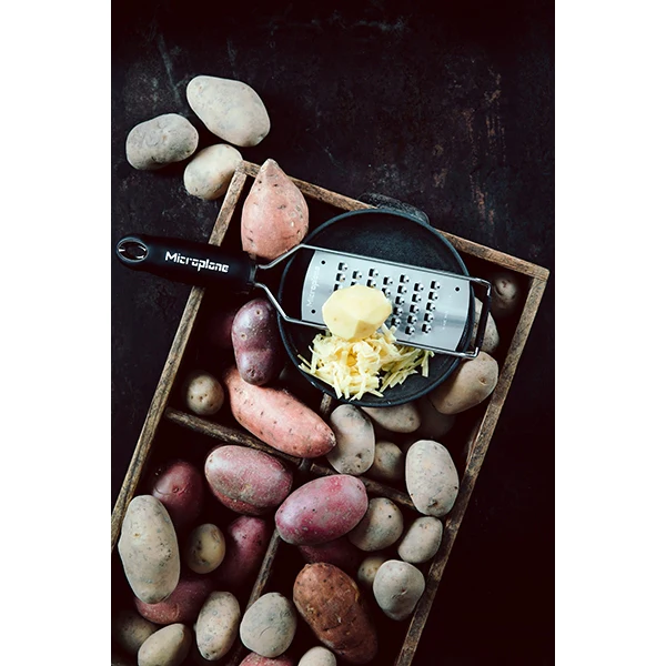 Râpe à fromage Extra grossier Gourmet noire Microplane