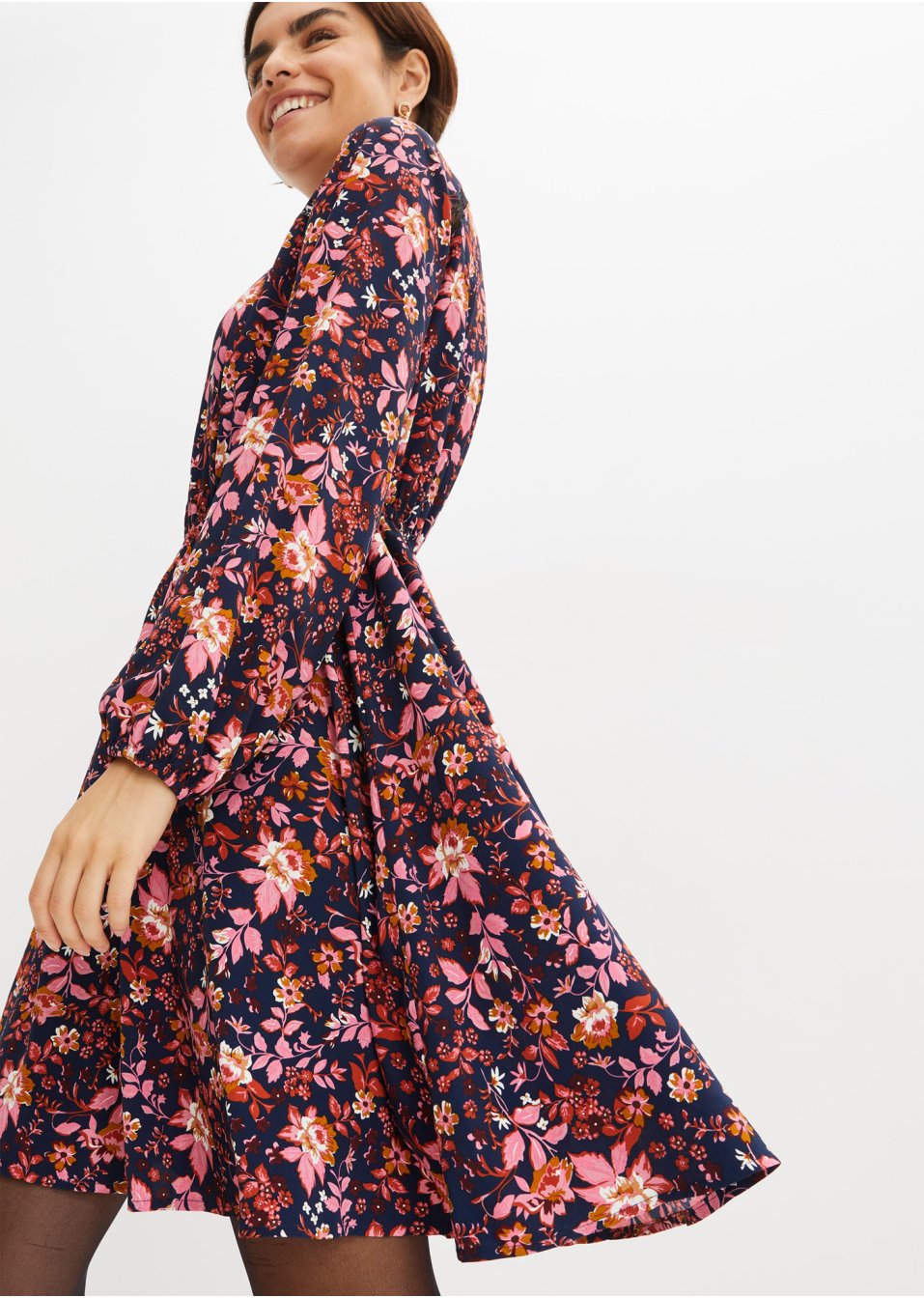 Mini-robe à dentelle