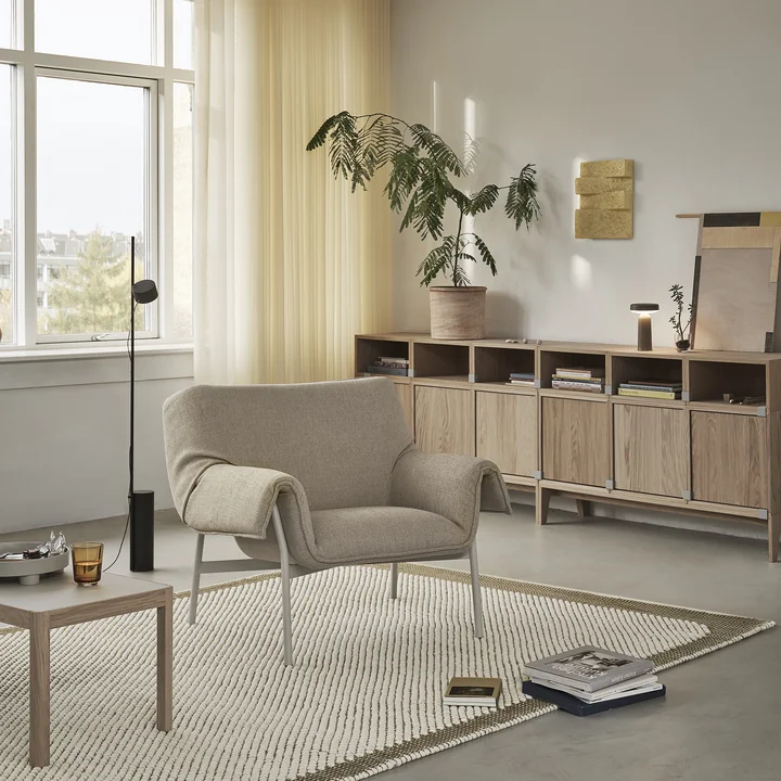 Muuto - Wrap Lounge Sessel, grau / beige Ecriture 240