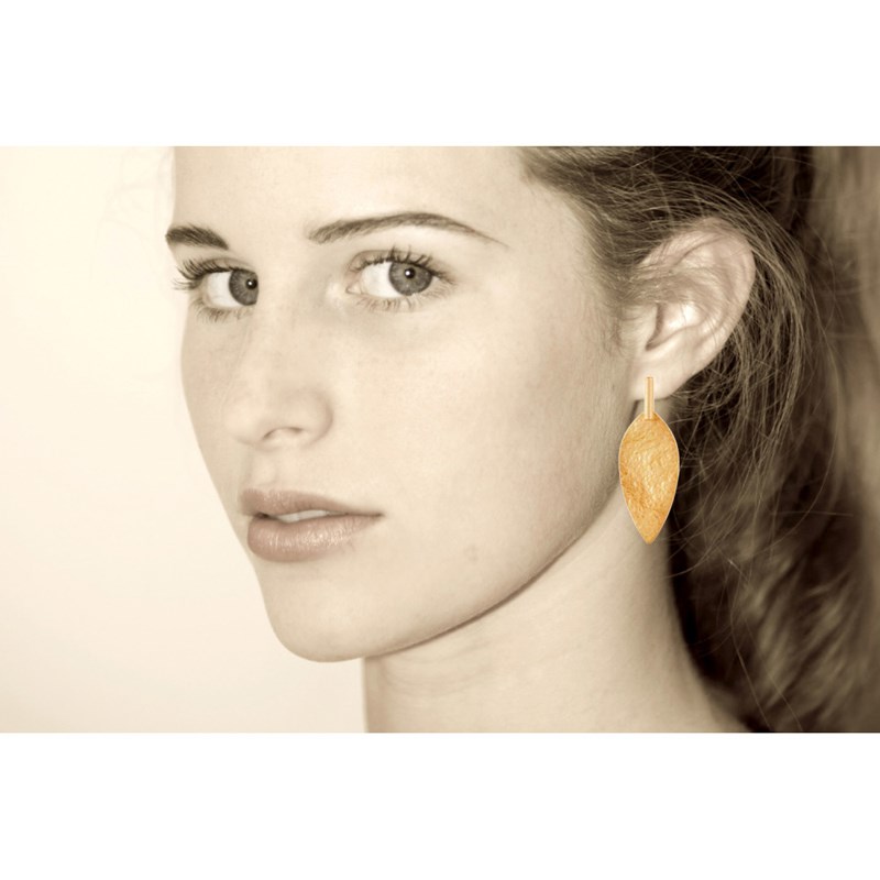 Boucles d'Oreilles Laiton Doré Tige et Feuille Martelée