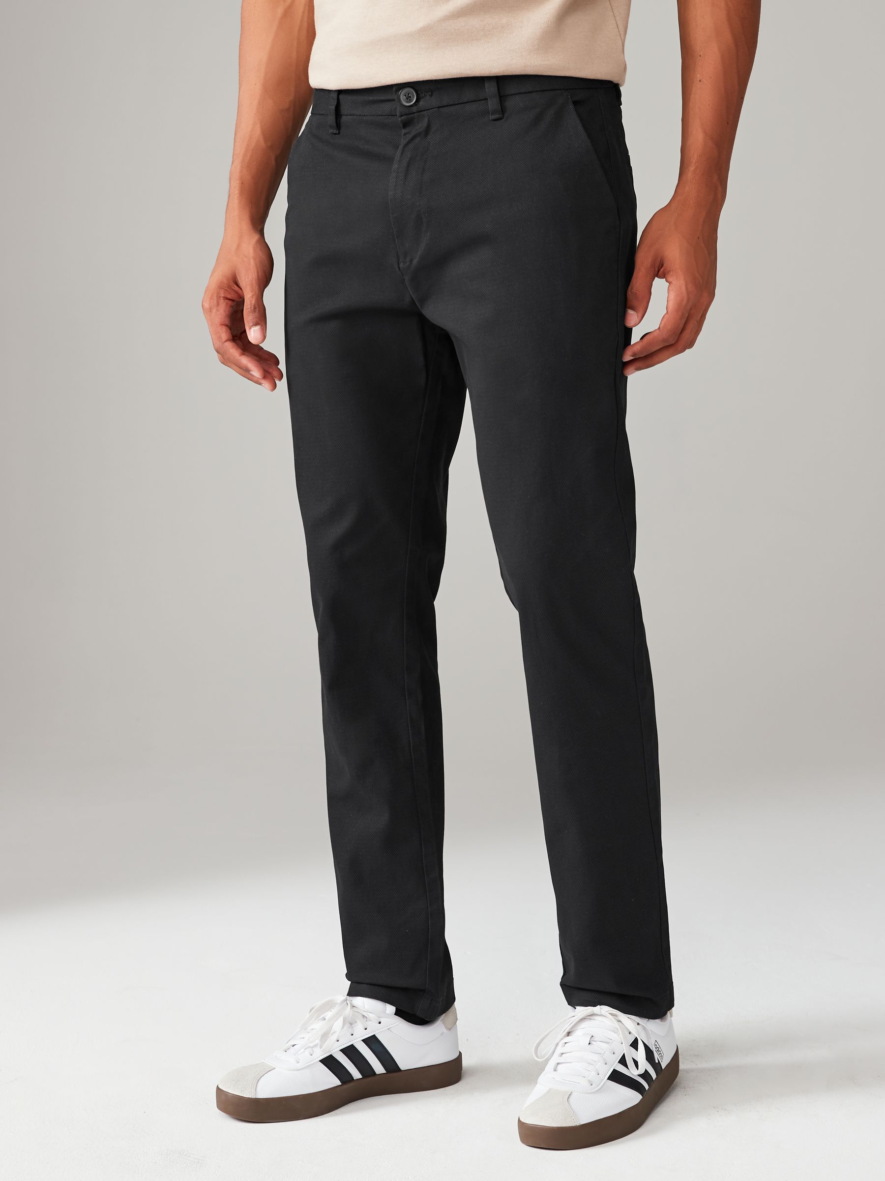 Zwart - Slim Fit - Zacht aanvoelende stretch-chino met print