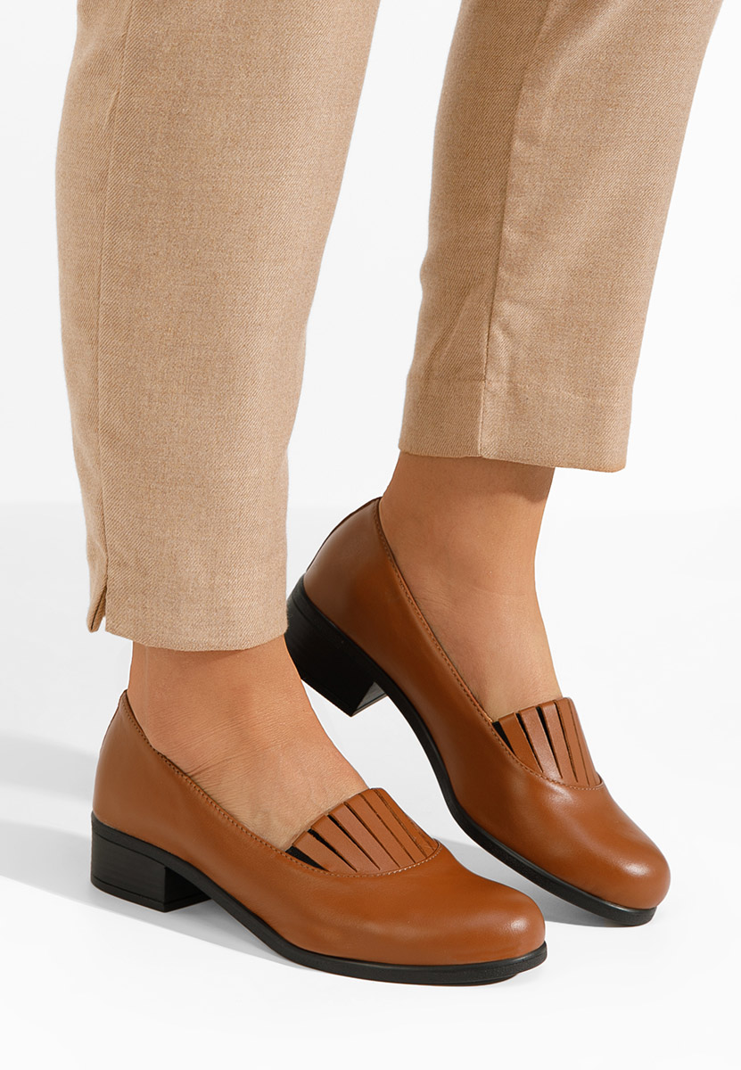 Chaussures à petit talon bruns Lofty