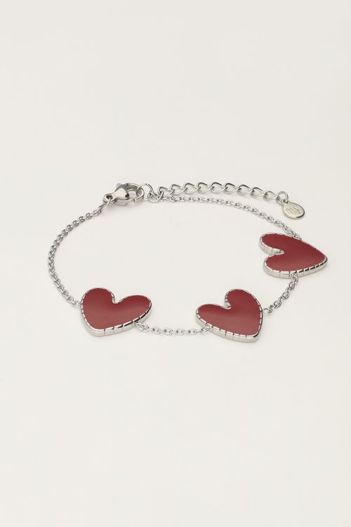 Fijne armband met burgundy hartjes