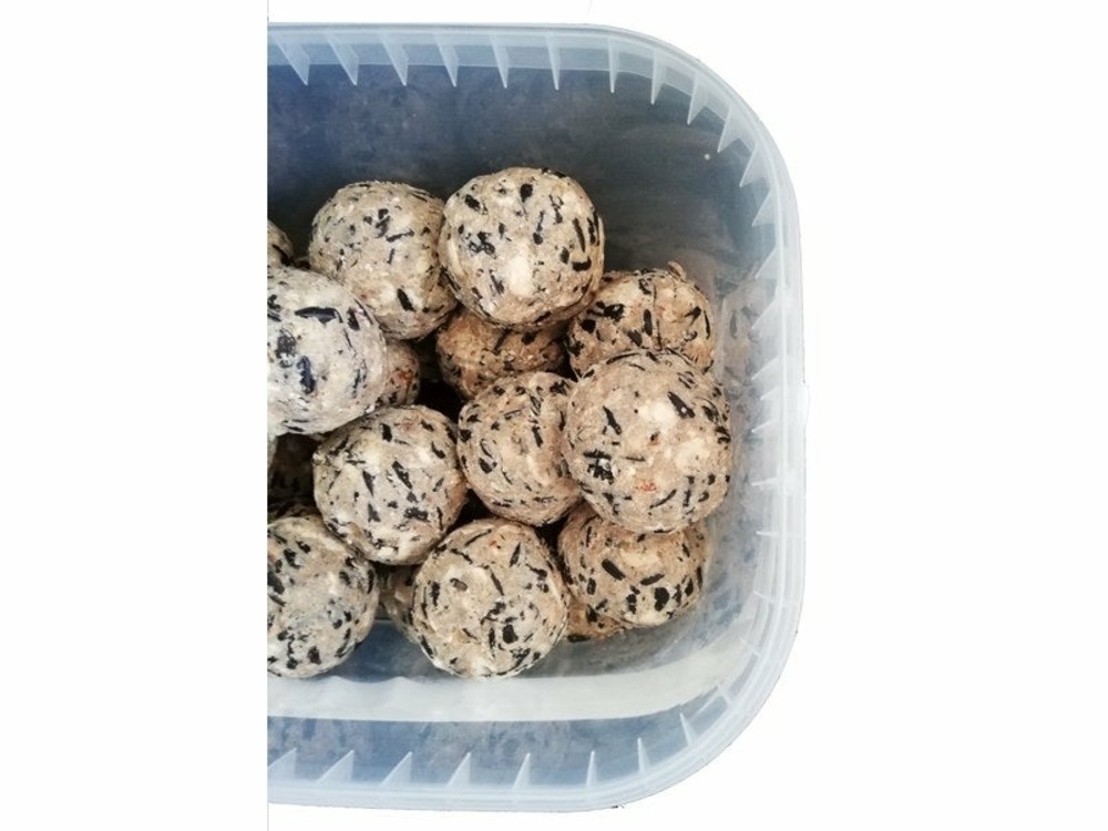 Seau boules de graisse suprême 30 x 80g