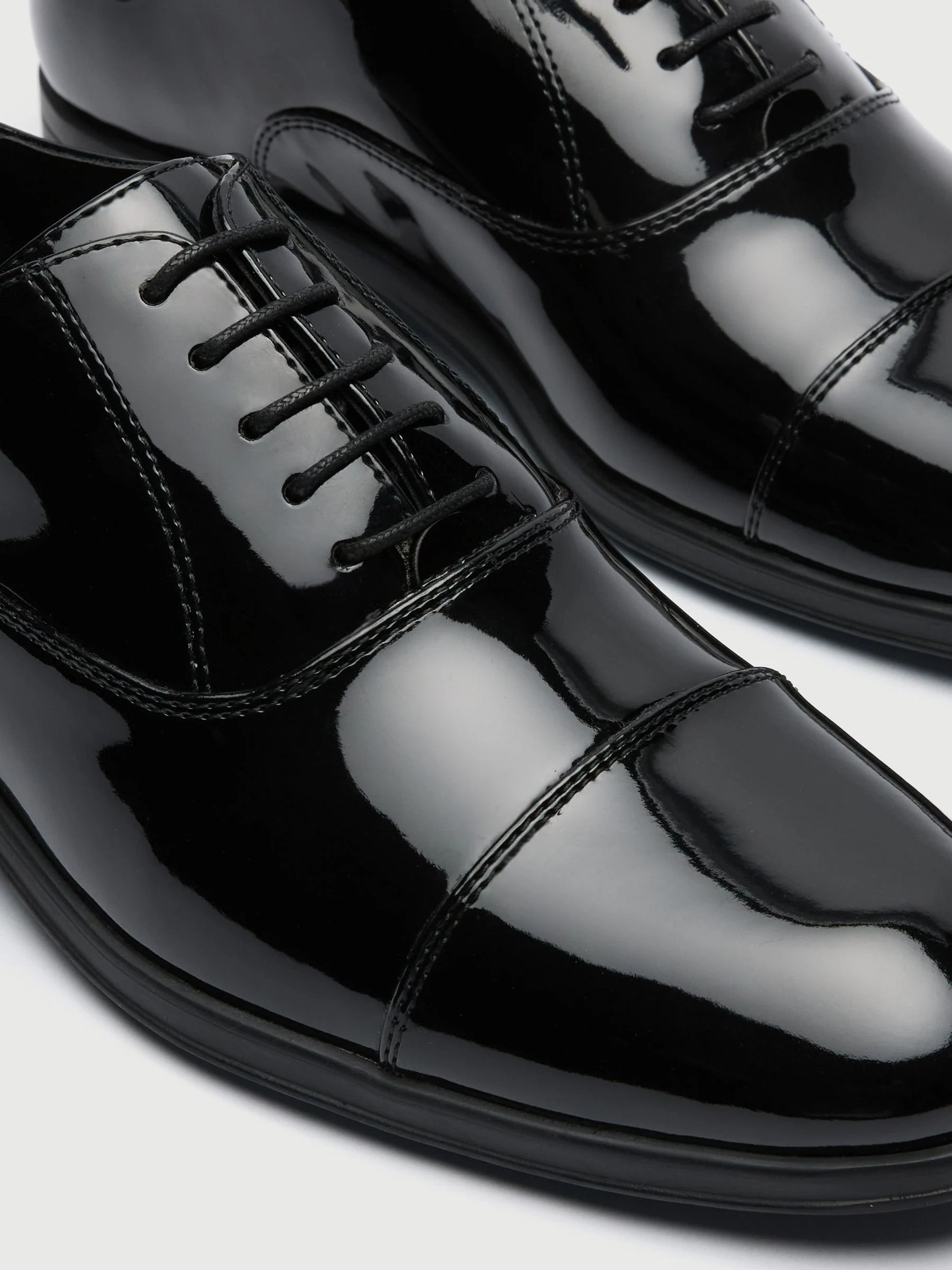 Walk London Patent Oscar Oxford Toe Cap