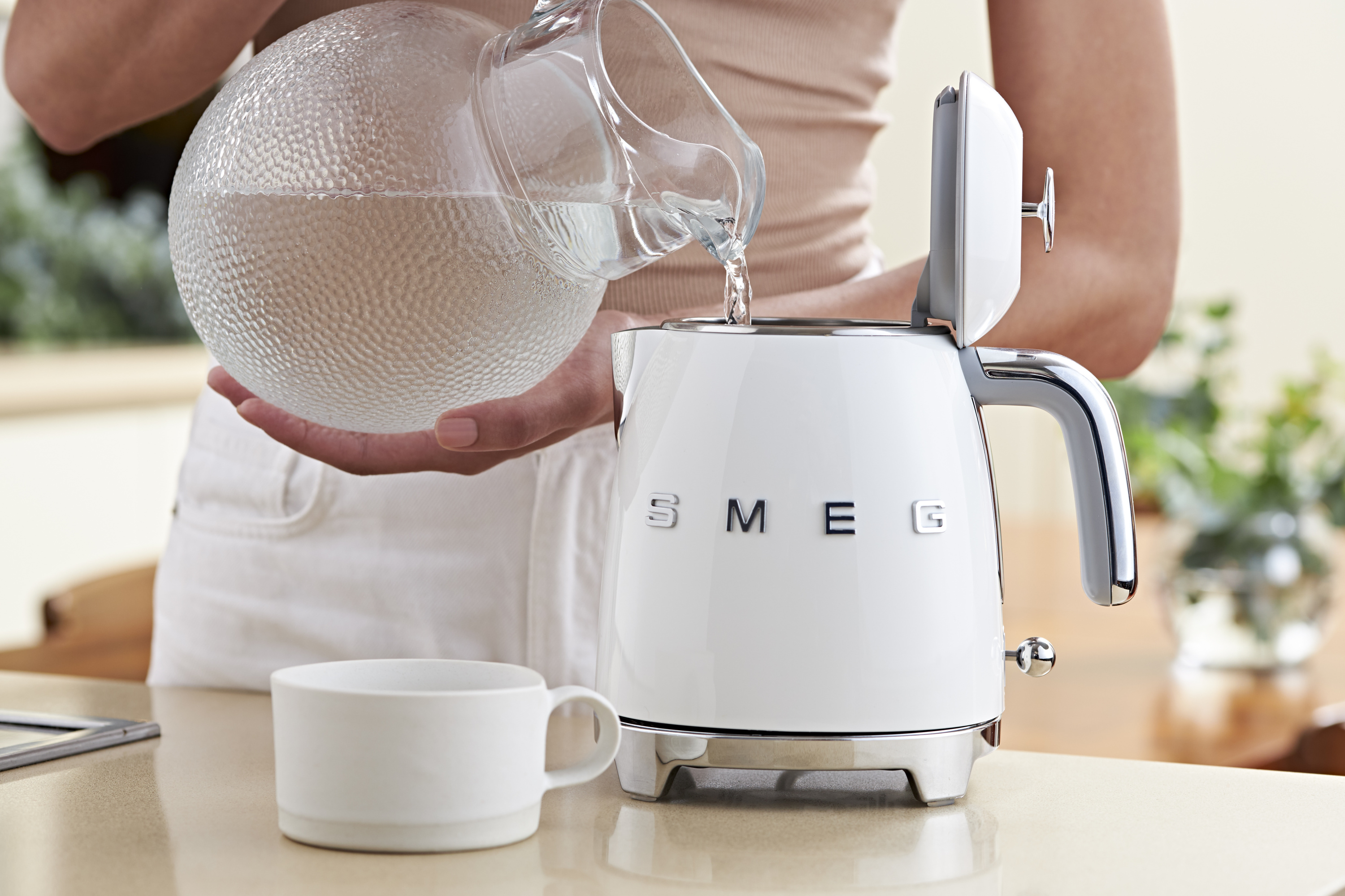 Mini-Wasserkocher smeg