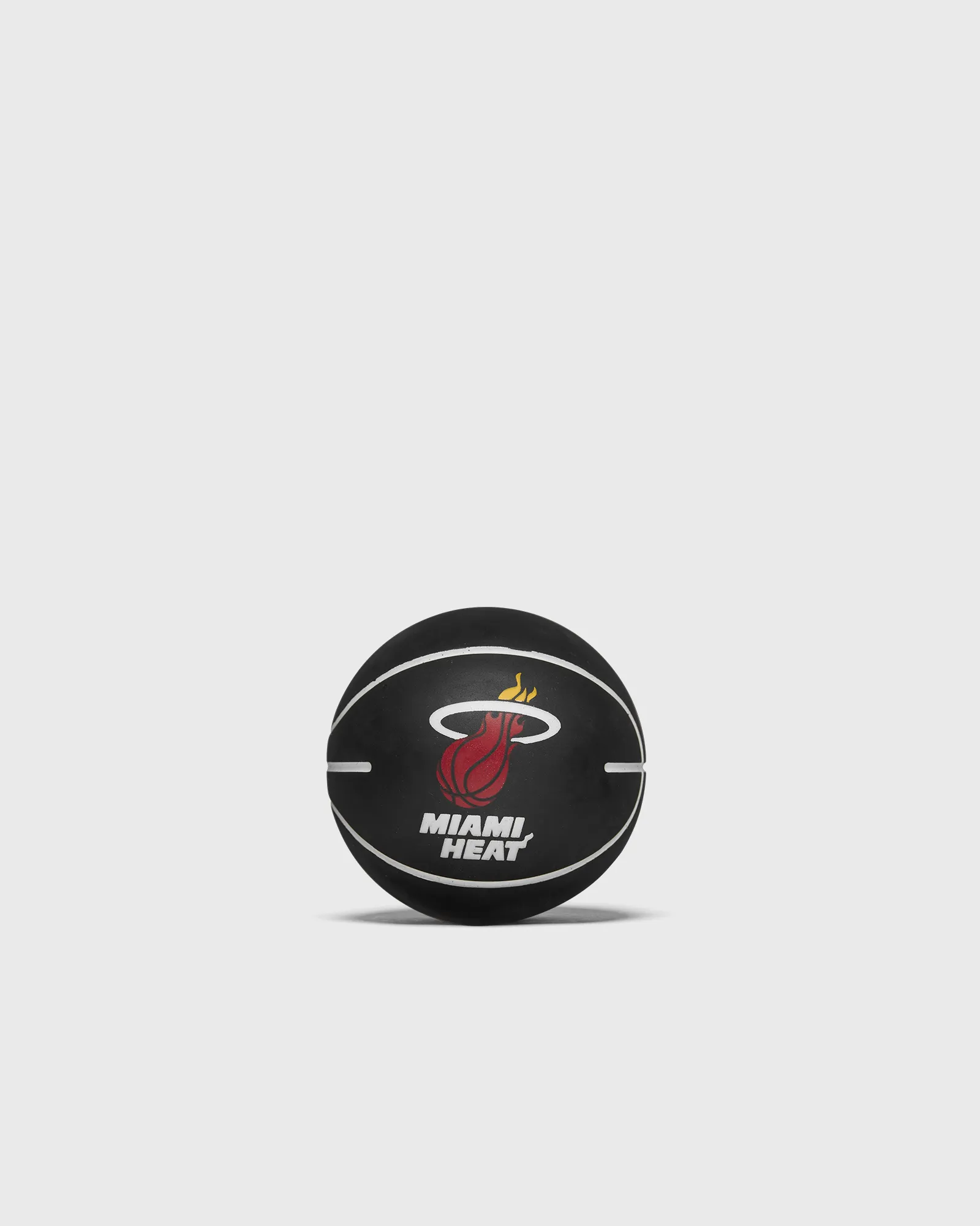 WILSON MINI NBA DRIBBLER BASKETBALL MIAMI HEAT
