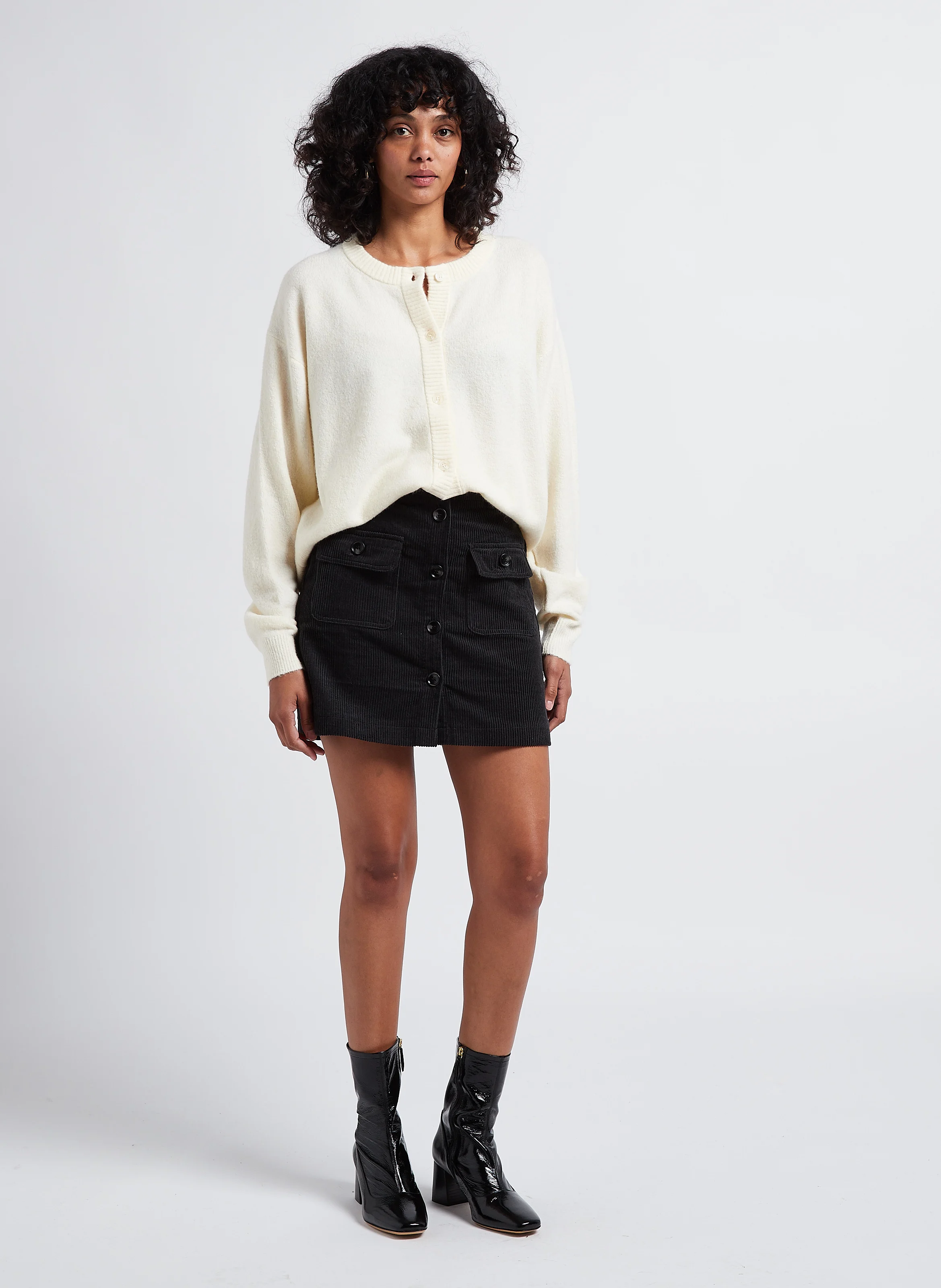 DAMSVILLE - Gilet col rond boutonné | Beige