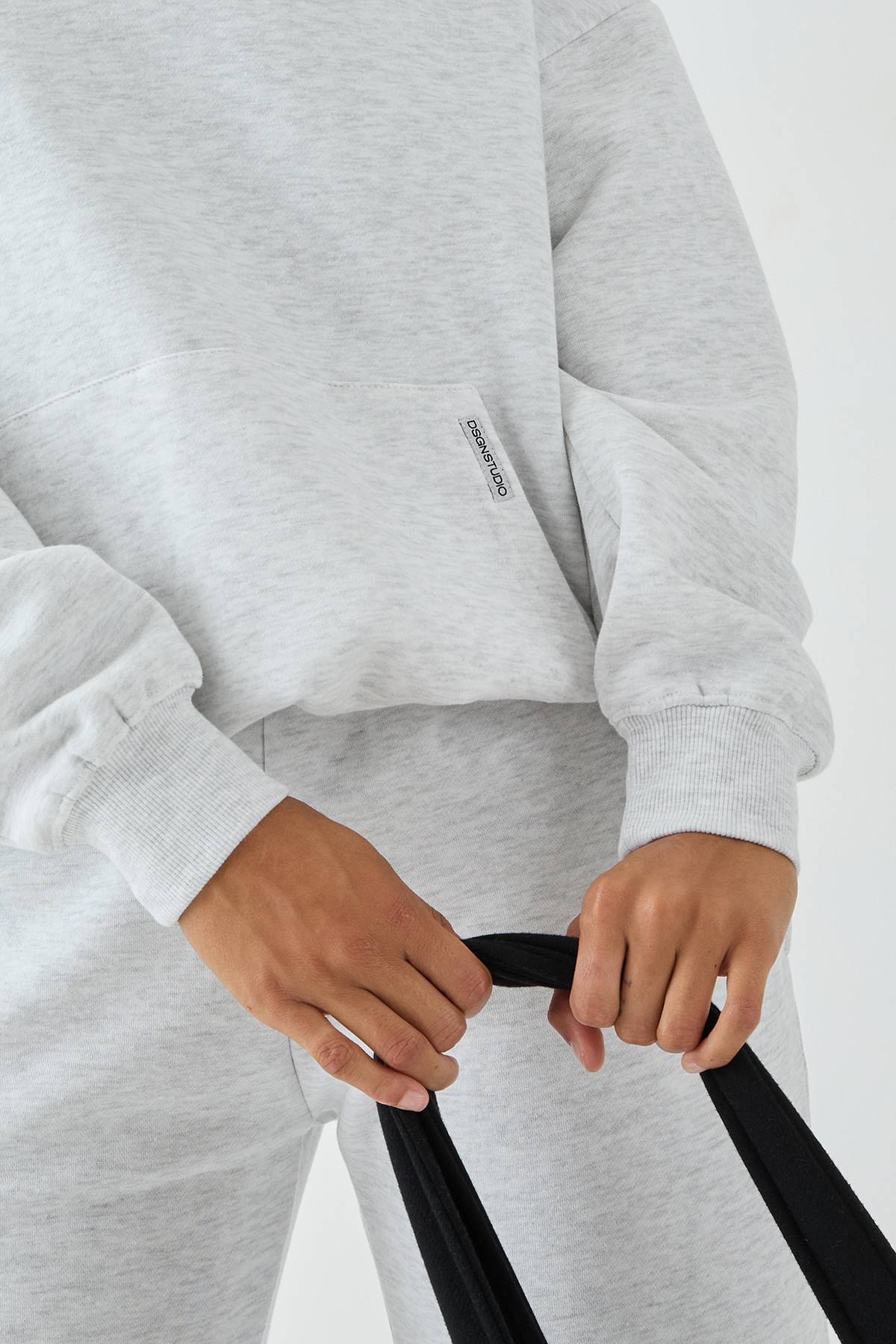 Sweat à Casynthétiqueche Oversize DSGN Studio