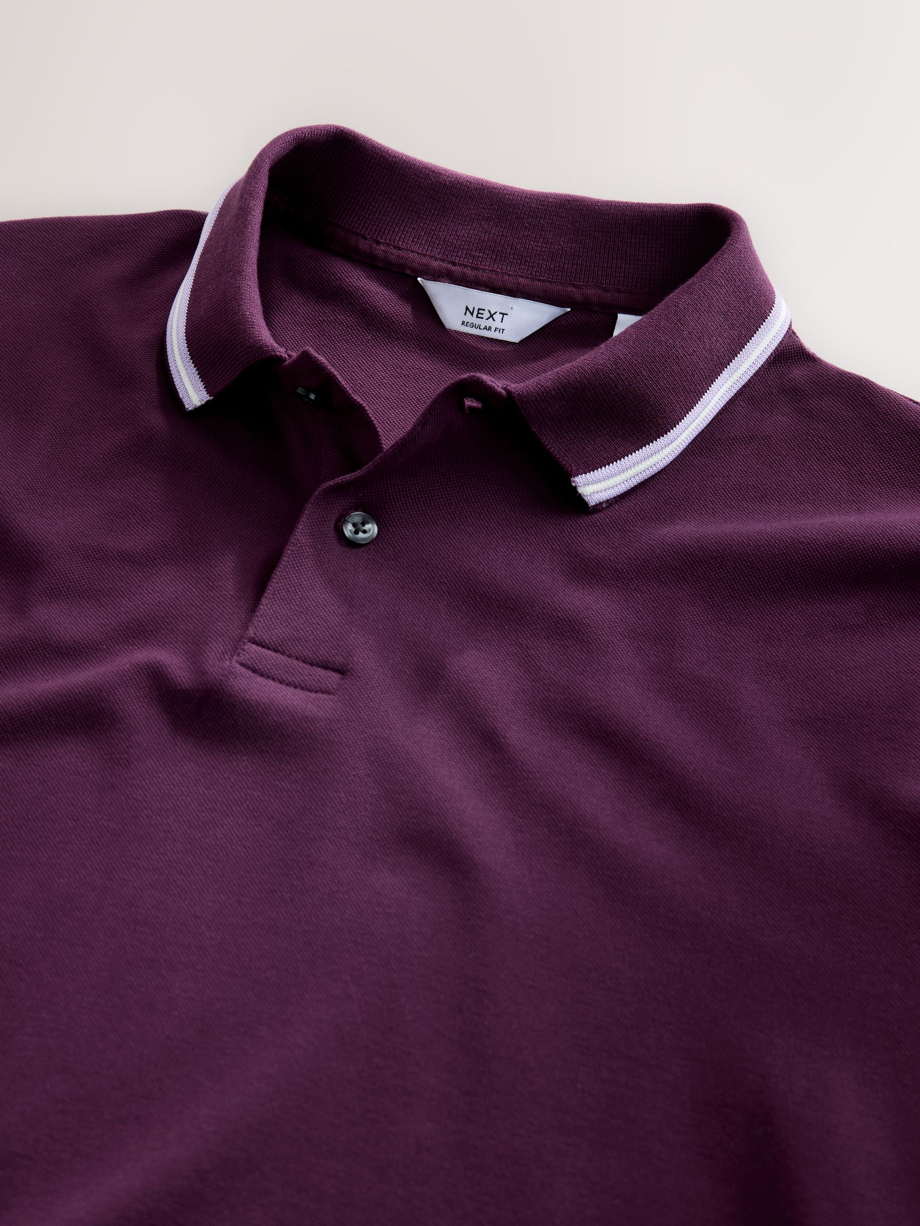 Paars - Regular fit poloshirt met korte mouwen en contrasterende randen