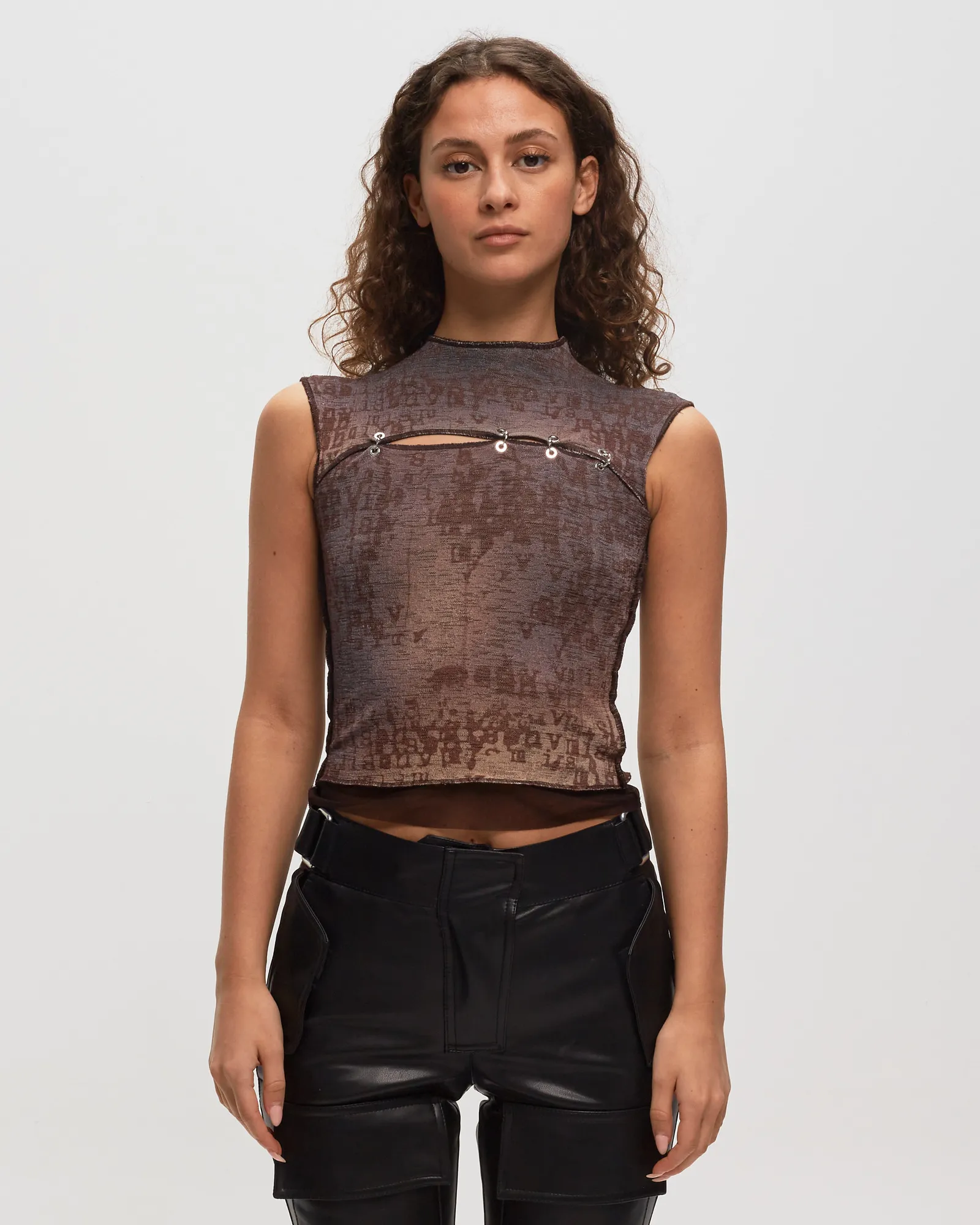 MISBHV TYPEWRITER PIERCED SLEEVELESS