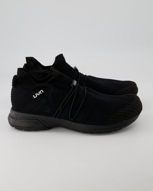 UYN Man Free Flow Tune XC Sneaker in Schwarz
