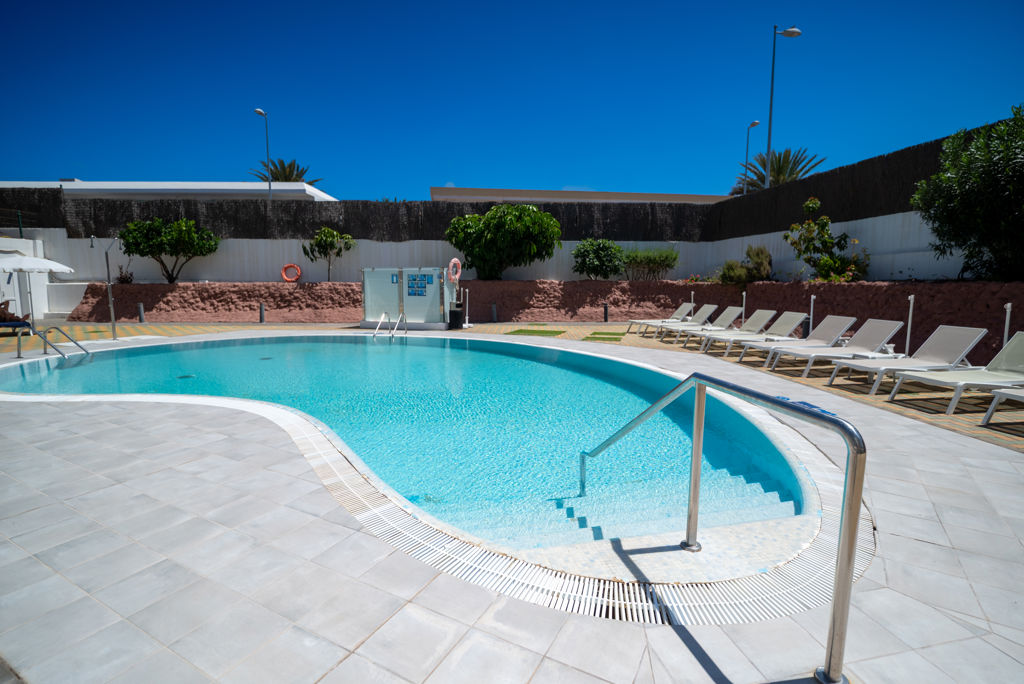 HL Suites Nardos Logies en ontbijt - Hotel