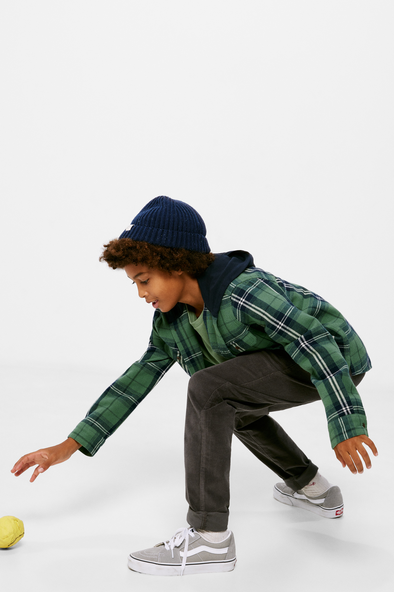 Calças de microveludo para meninos