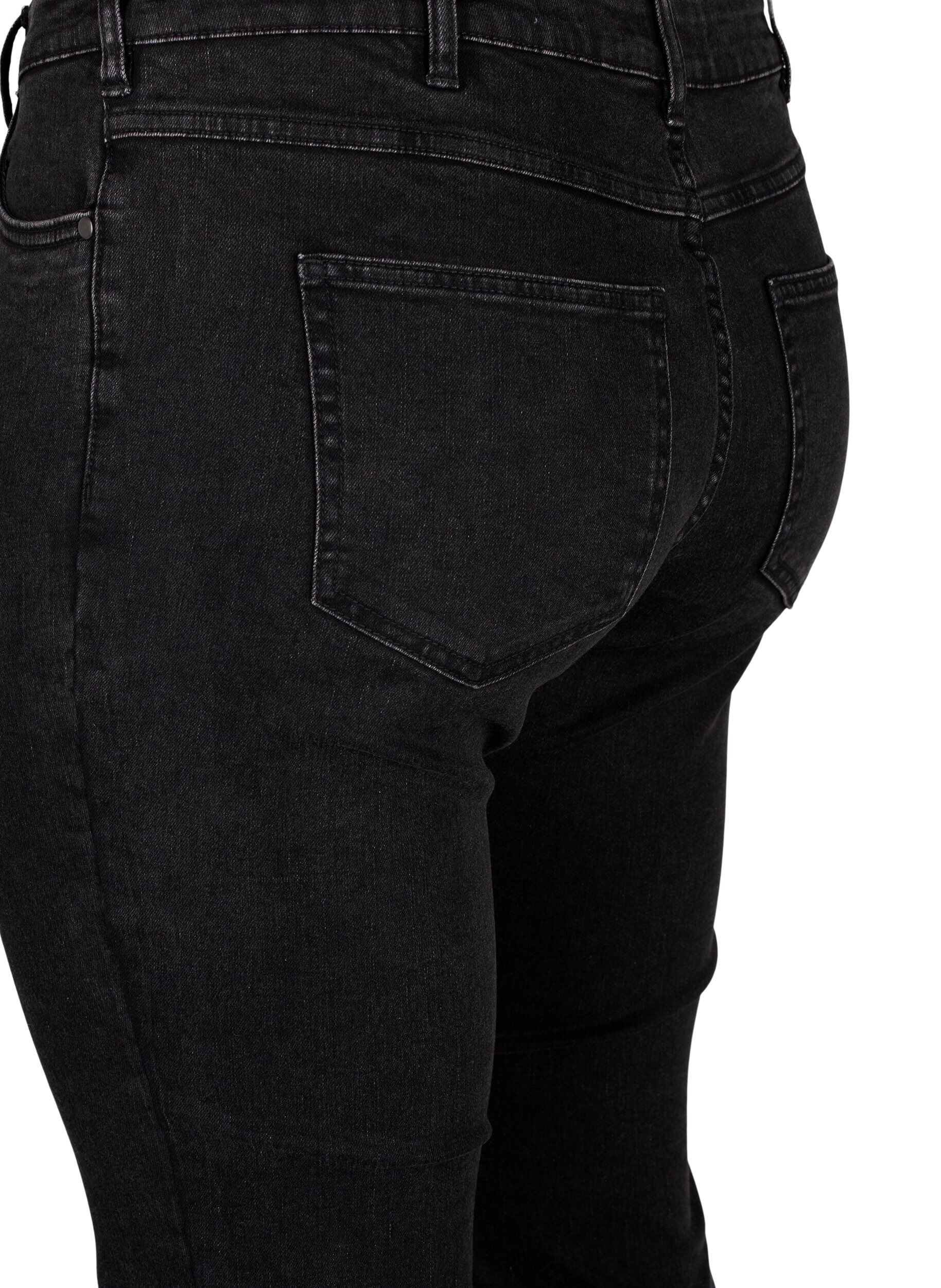 Cropped Emily jeans med rå kant forneden