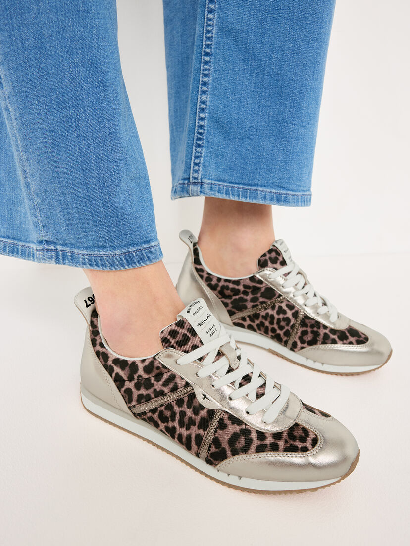 Sneaker - bruin