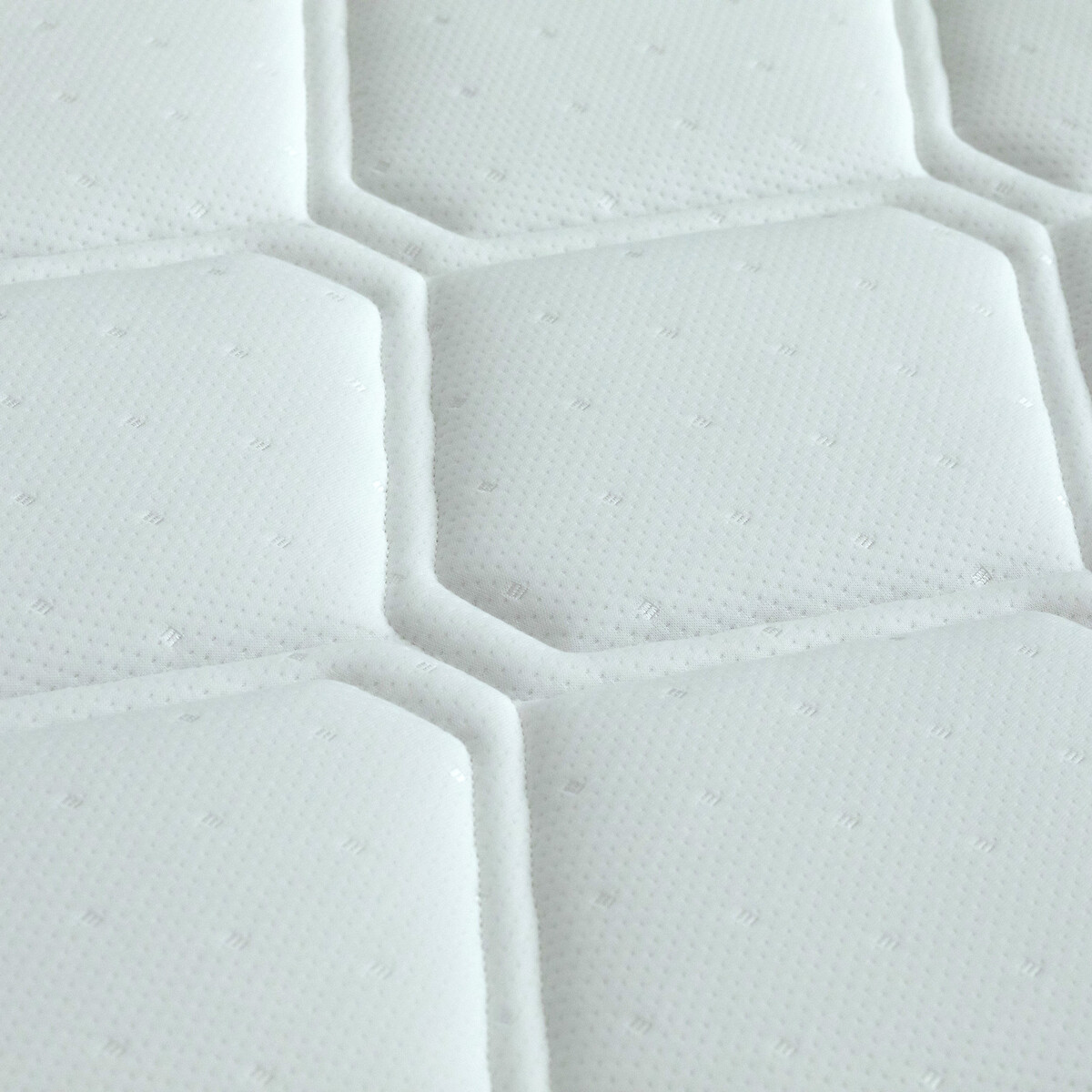LA REDOUTE INTERIEURS<br>Colchão de espuma HR, tratamento ignífugo Alt.19 cm